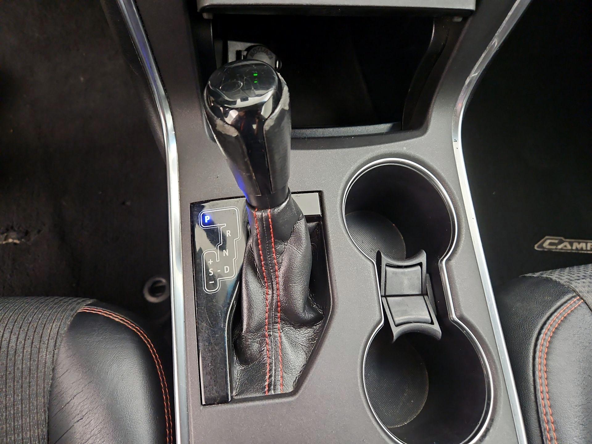 Thumbnail: 2016 Toyota Camry - 15