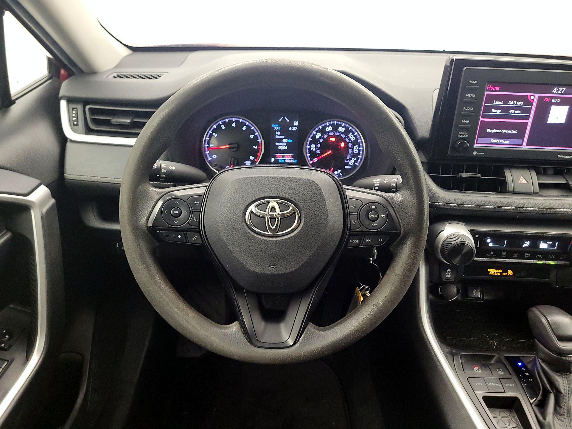 Thumbnail: 2021 Toyota RAV4 - 10