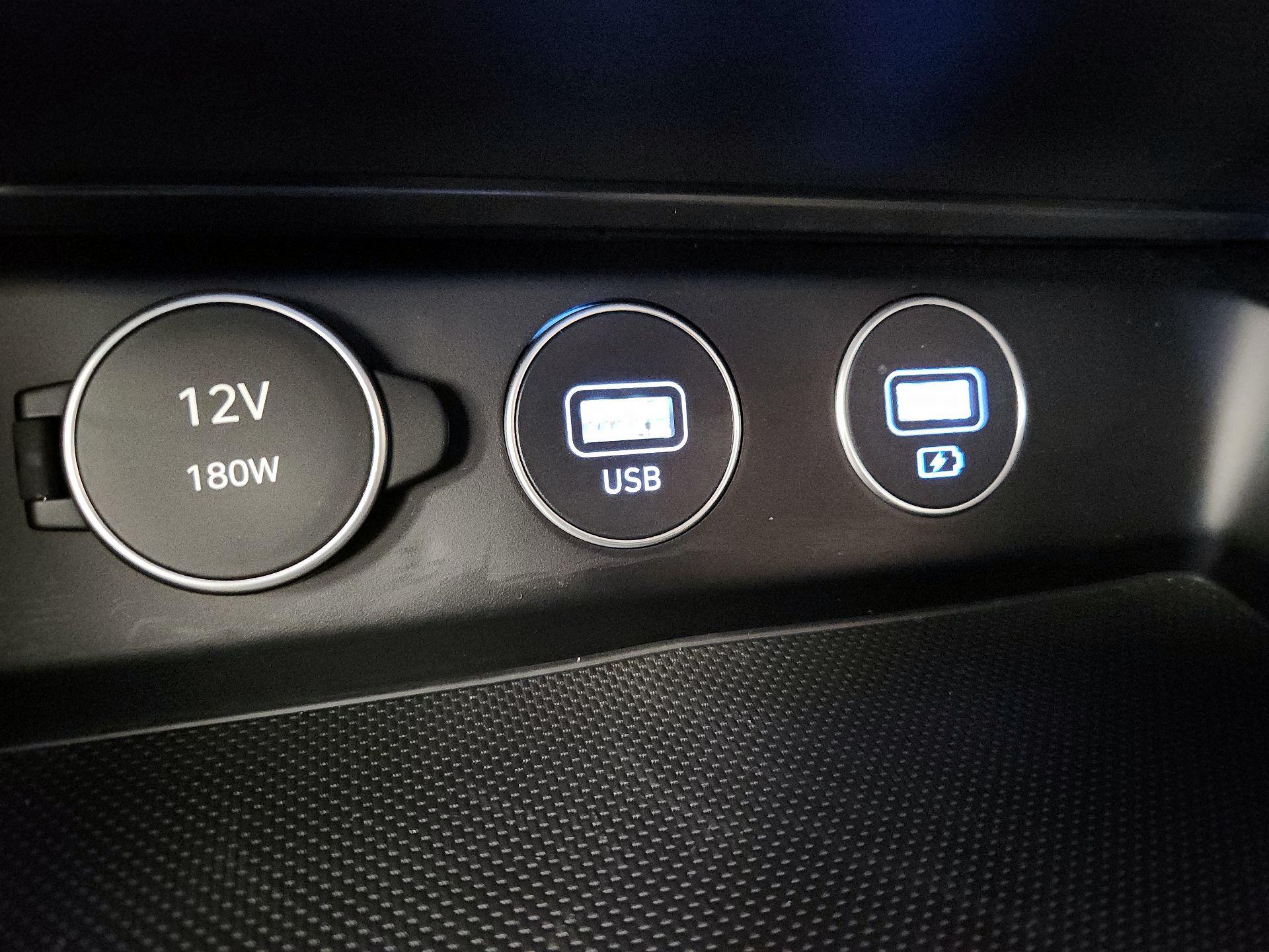 Thumbnail: 2023 Genesis G70 - 19
