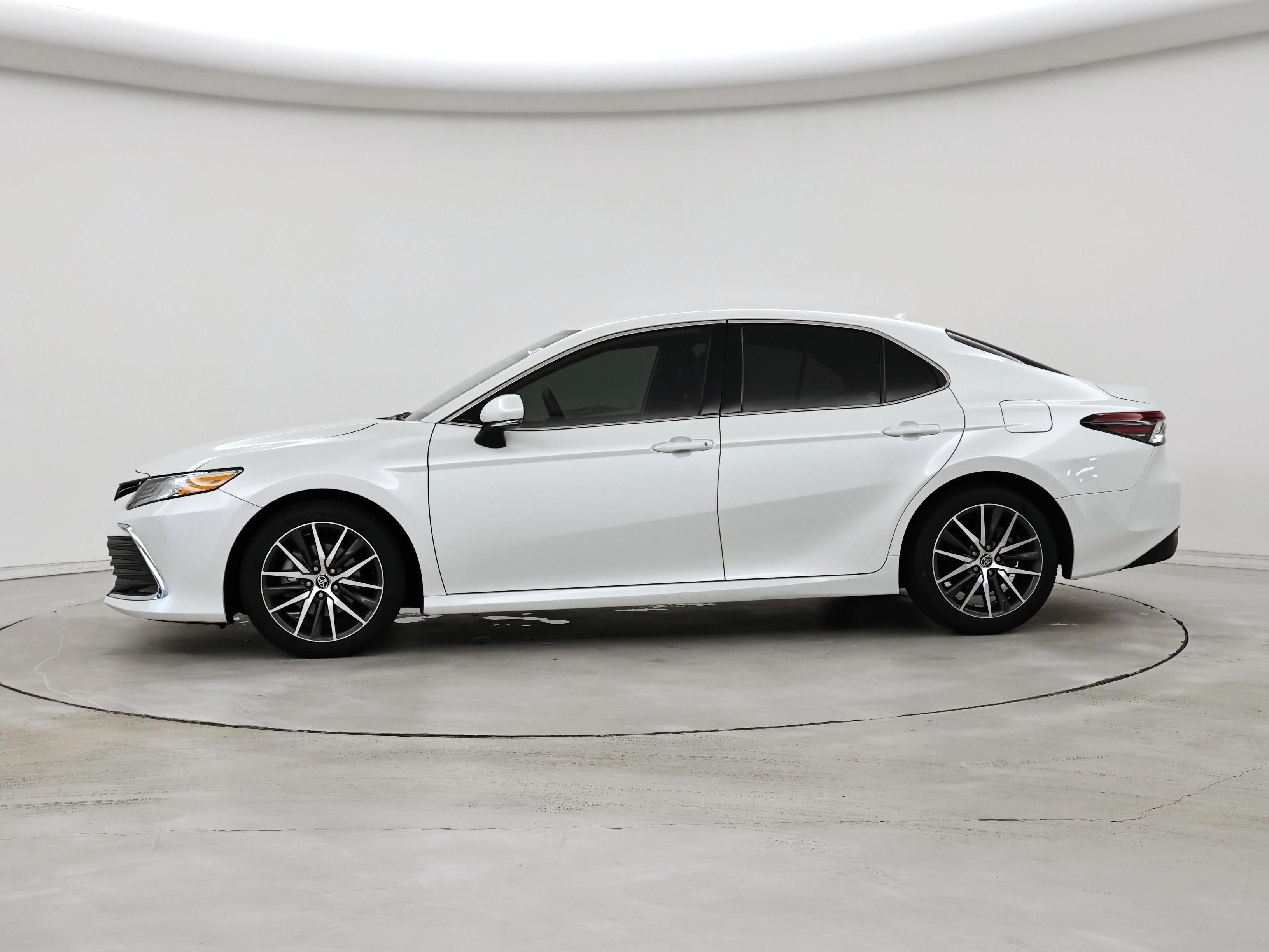 Thumbnail: 2023 Toyota Camry - 3