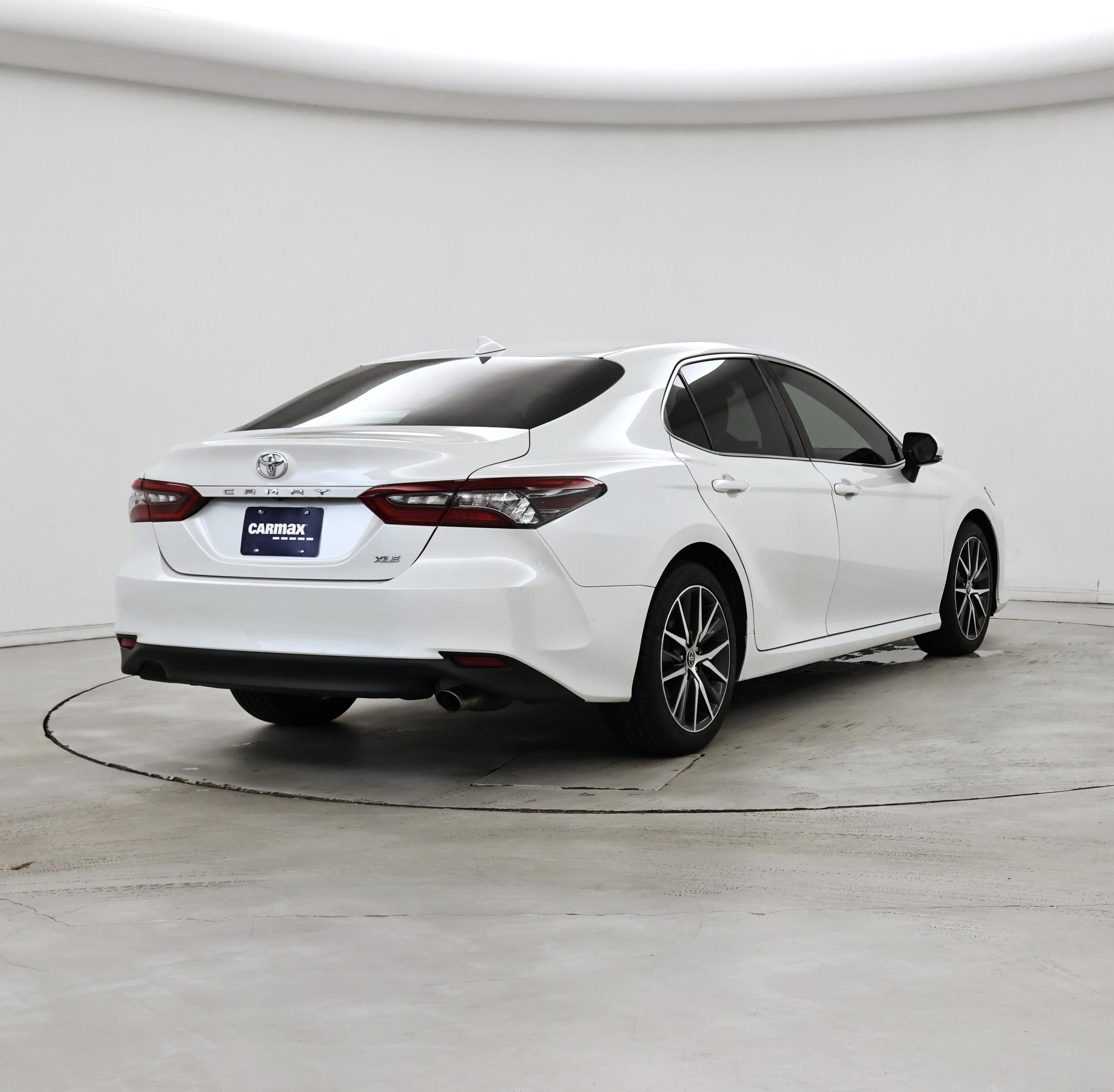 Thumbnail: 2023 Toyota Camry - 8