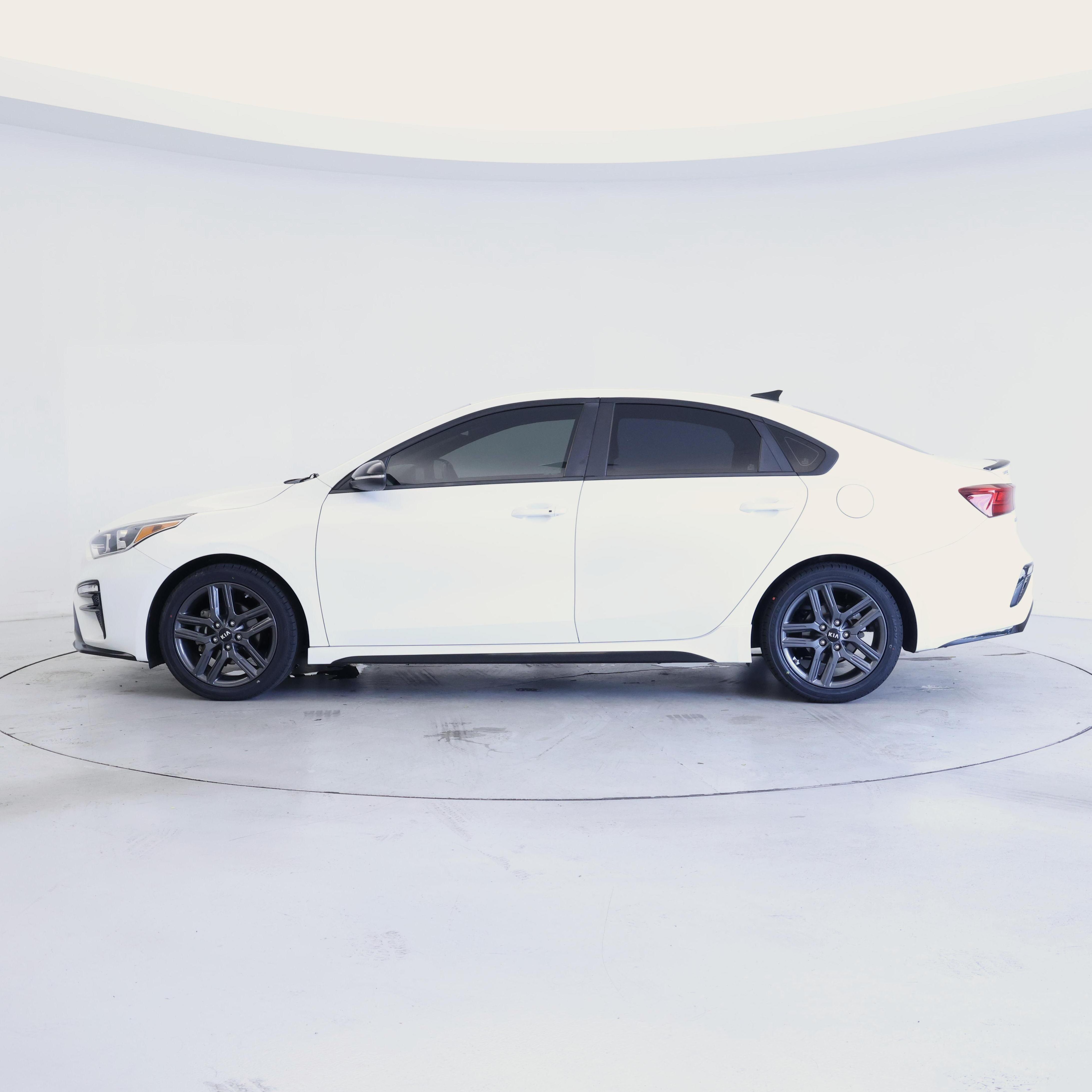 Thumbnail: 2020 Kia Forte - 3