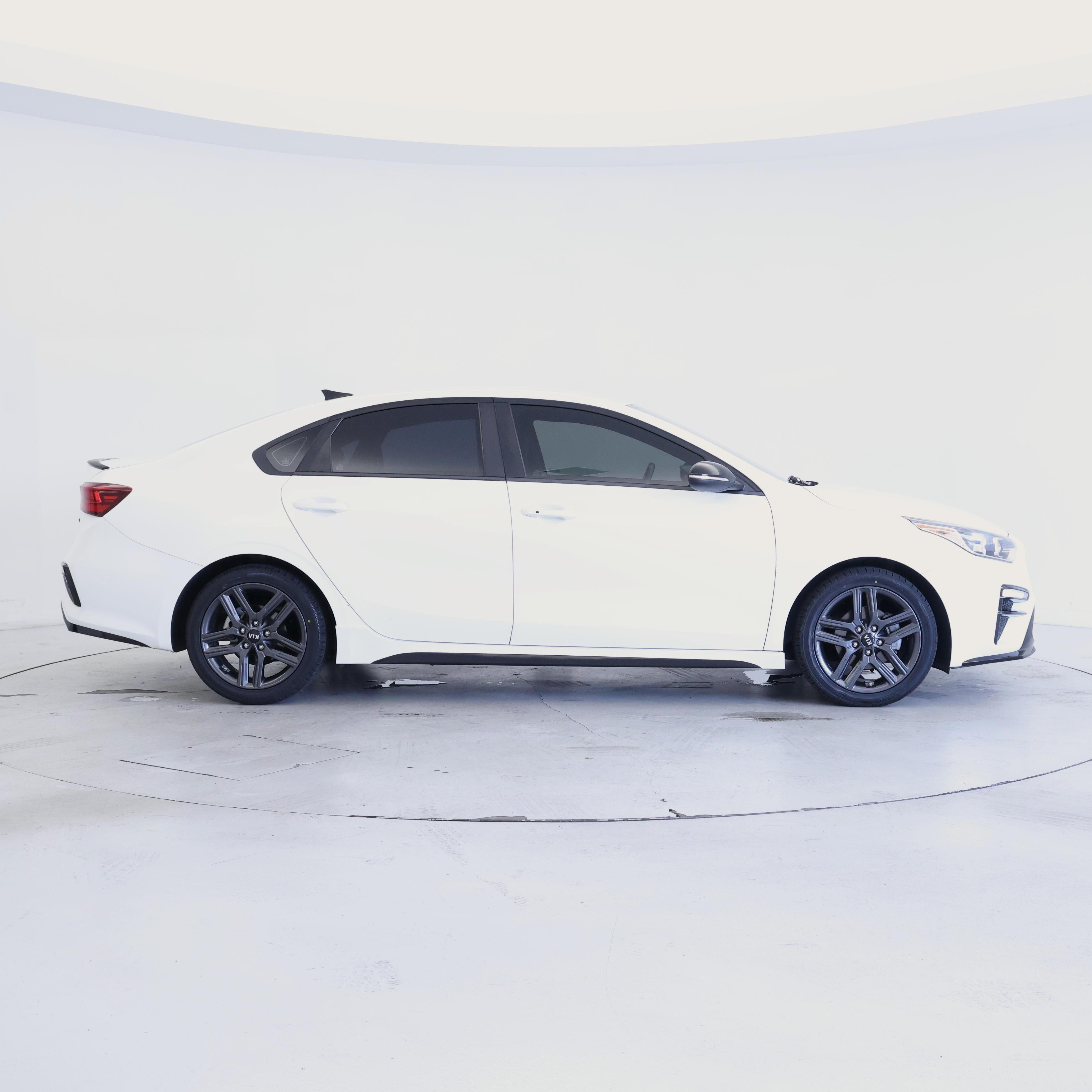 Thumbnail: 2020 Kia Forte - 7