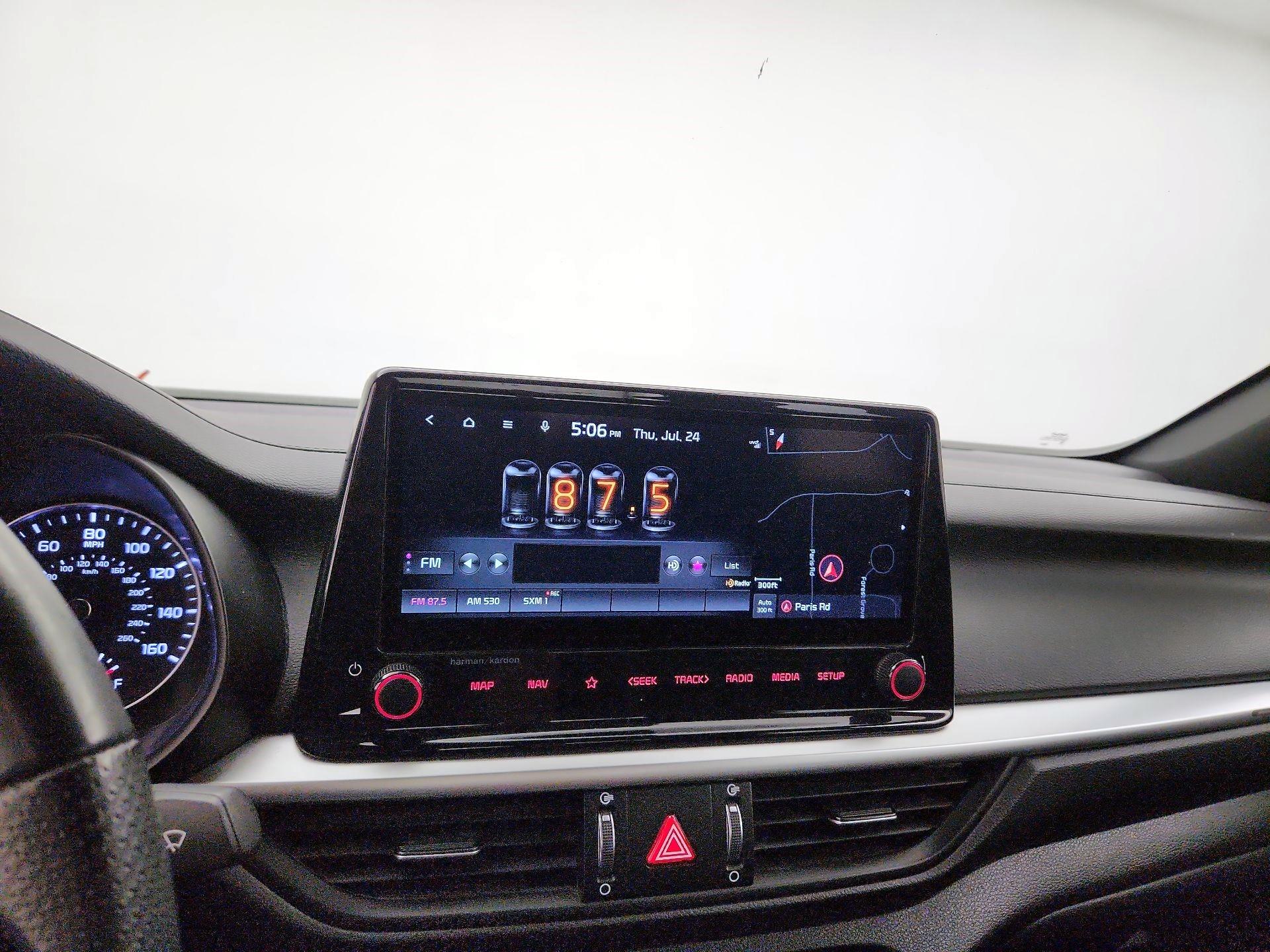 Thumbnail: 2022 Kia Forte - 15