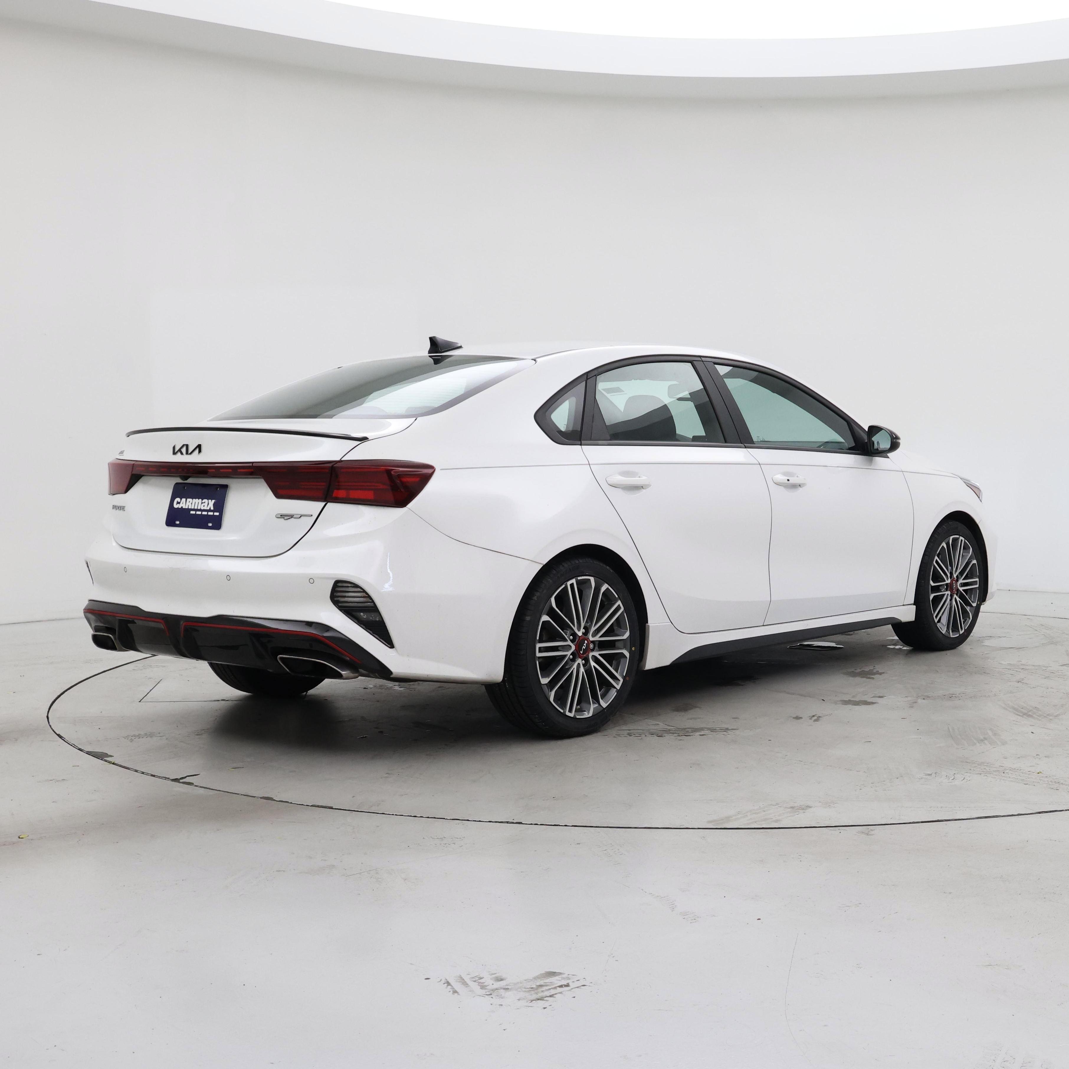 Thumbnail: 2022 Kia Forte - 8