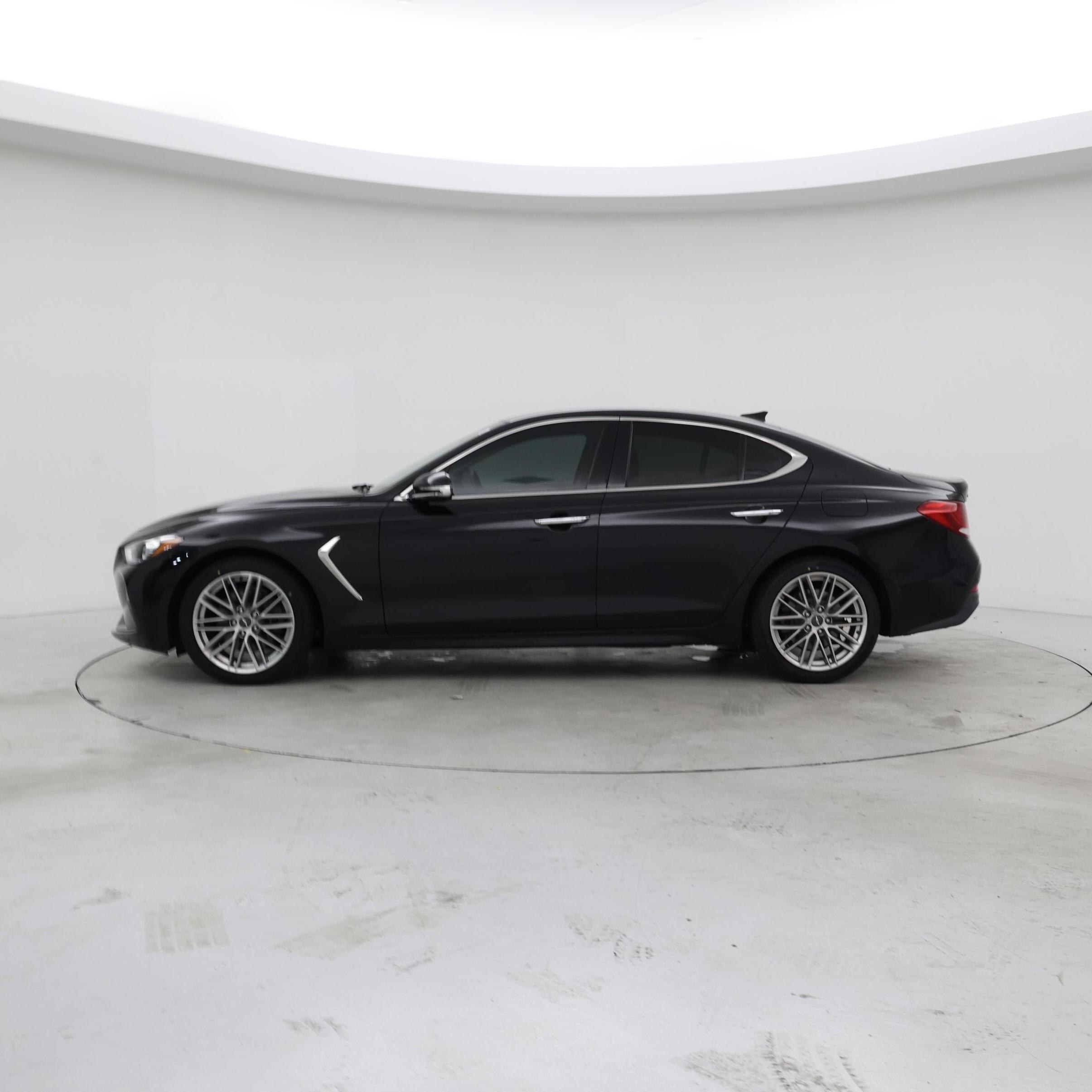Thumbnail: 2020 Genesis G70 - 3