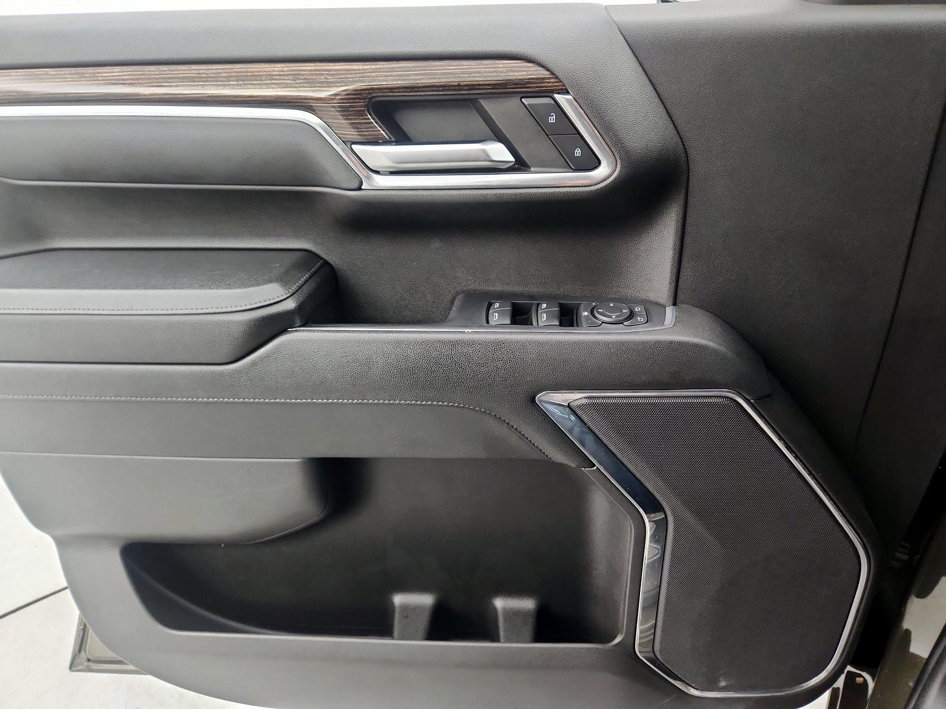 Thumbnail: 2023 GMC Sierra 1500 - 12