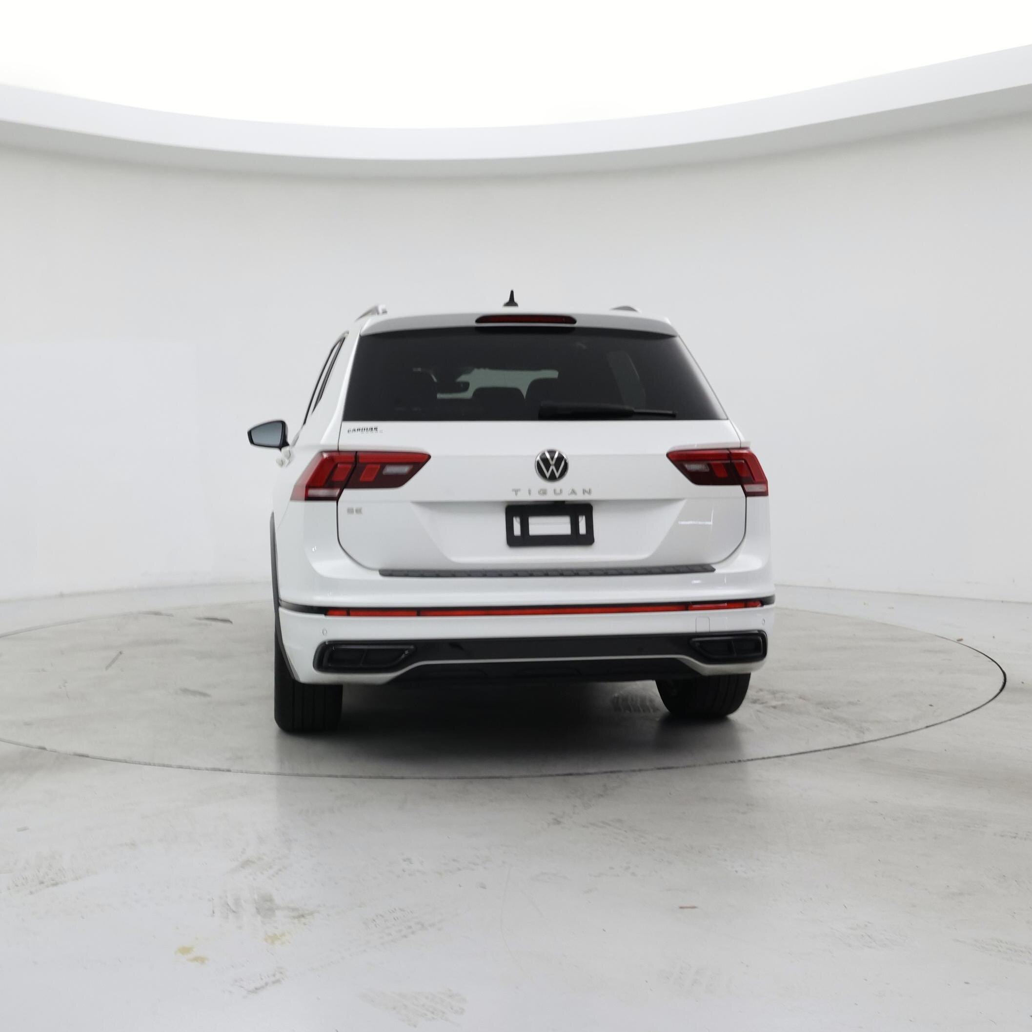 Thumbnail: 2023 Volkswagen Tiguan - 6