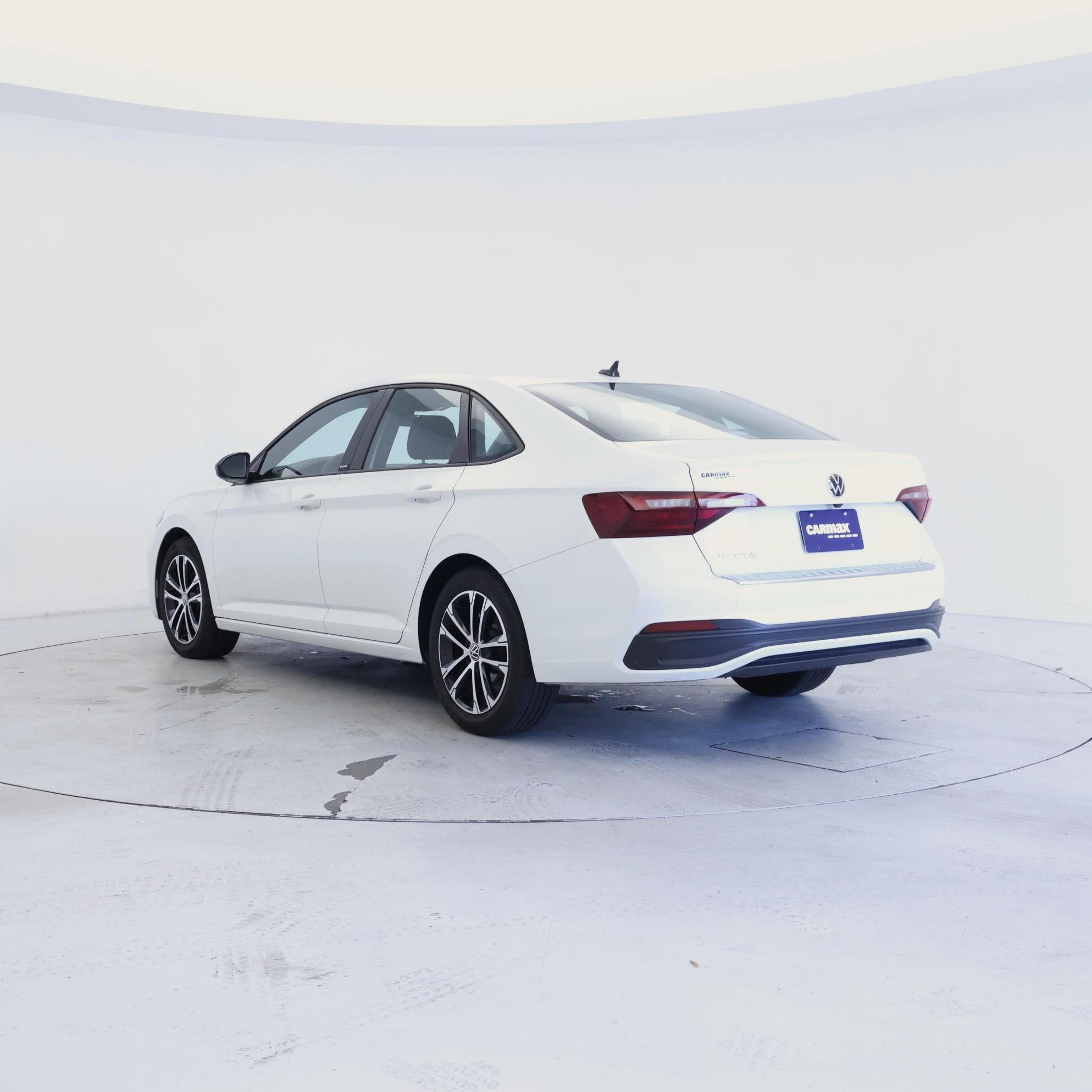 Thumbnail: 2023 Volkswagen Jetta - 2