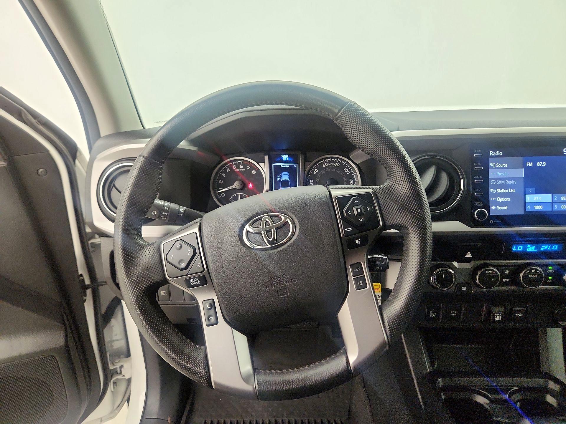 Thumbnail: 2022 Toyota Tacoma - 10