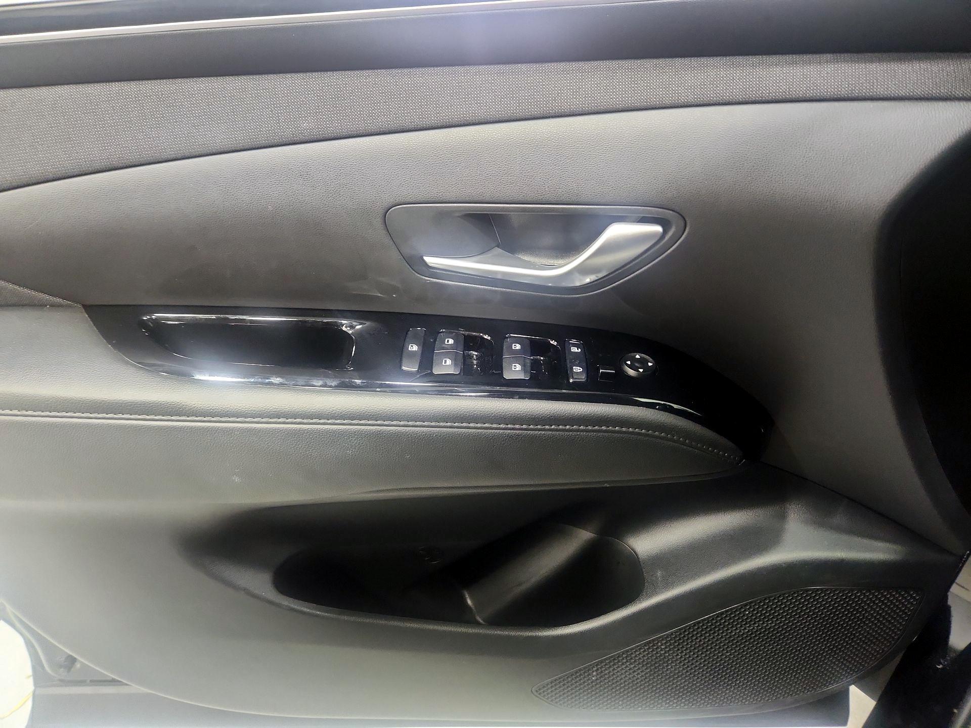 Thumbnail: 2022 Hyundai Tucson - 12