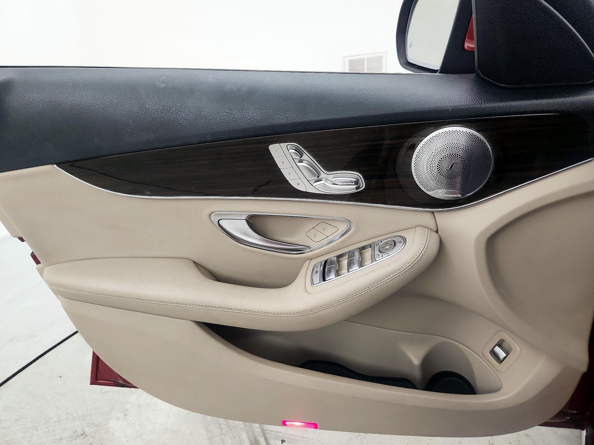 Thumbnail: 2020 Mercedes-Benz C-Class - 12