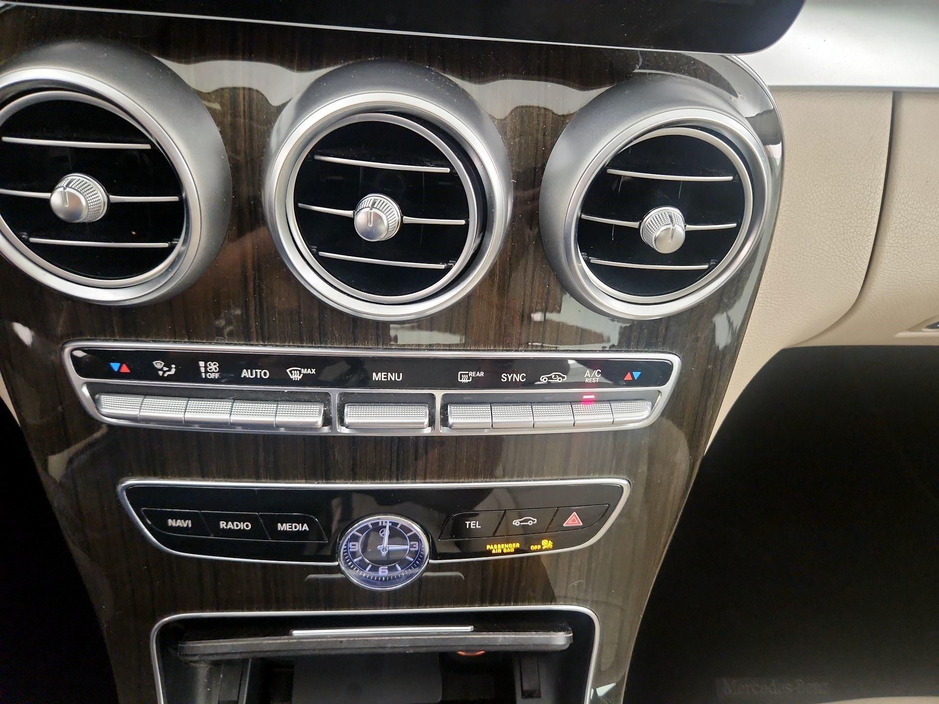 Thumbnail: 2020 Mercedes-Benz C-Class - 16