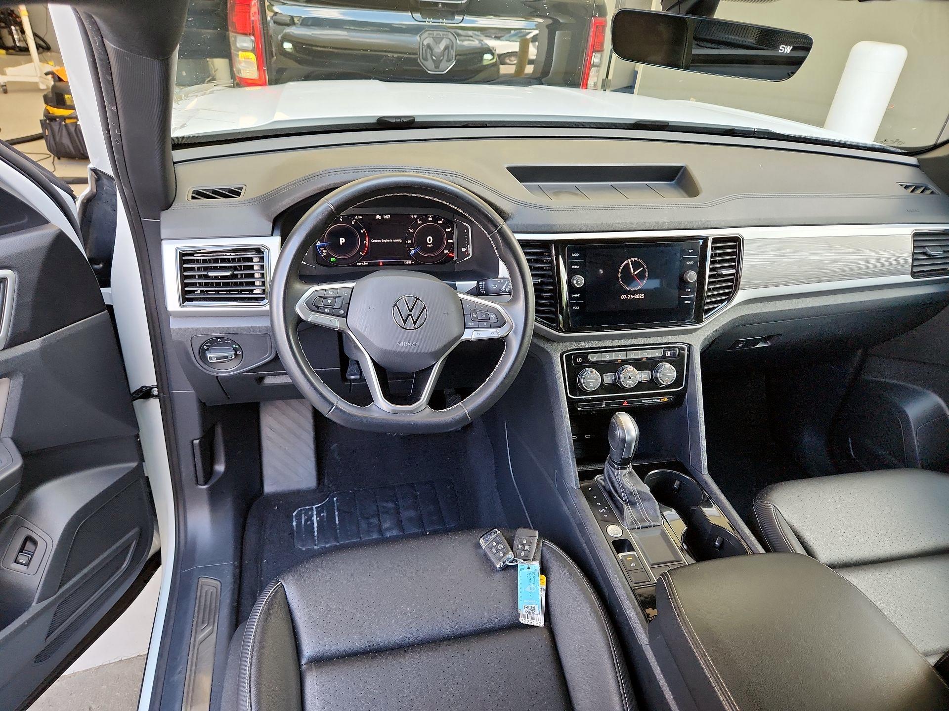 Thumbnail: 2023 Volkswagen Atlas - 10