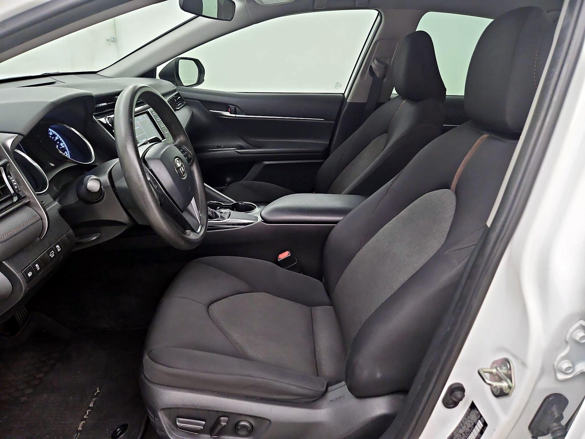 Thumbnail: 2019 Toyota Camry - 11