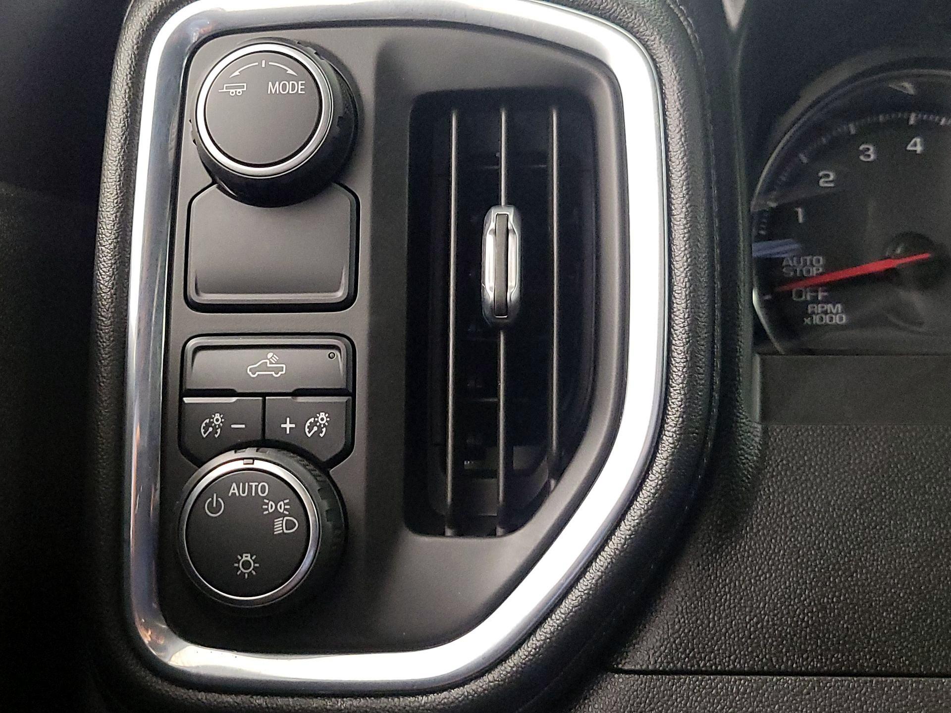 Thumbnail: 2021 Chevrolet Silverado 1500 - 13