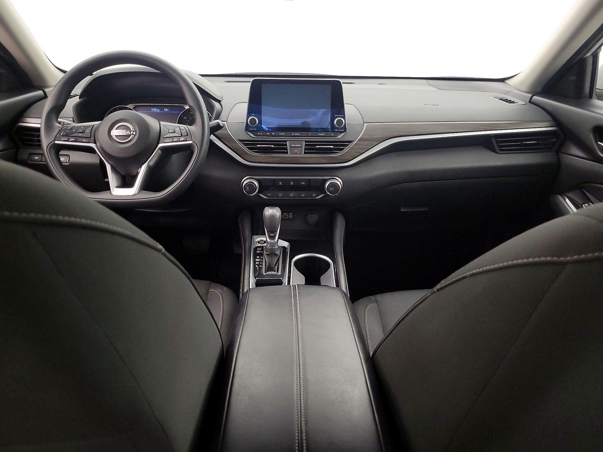 Thumbnail: 2023 Nissan Altima - 9