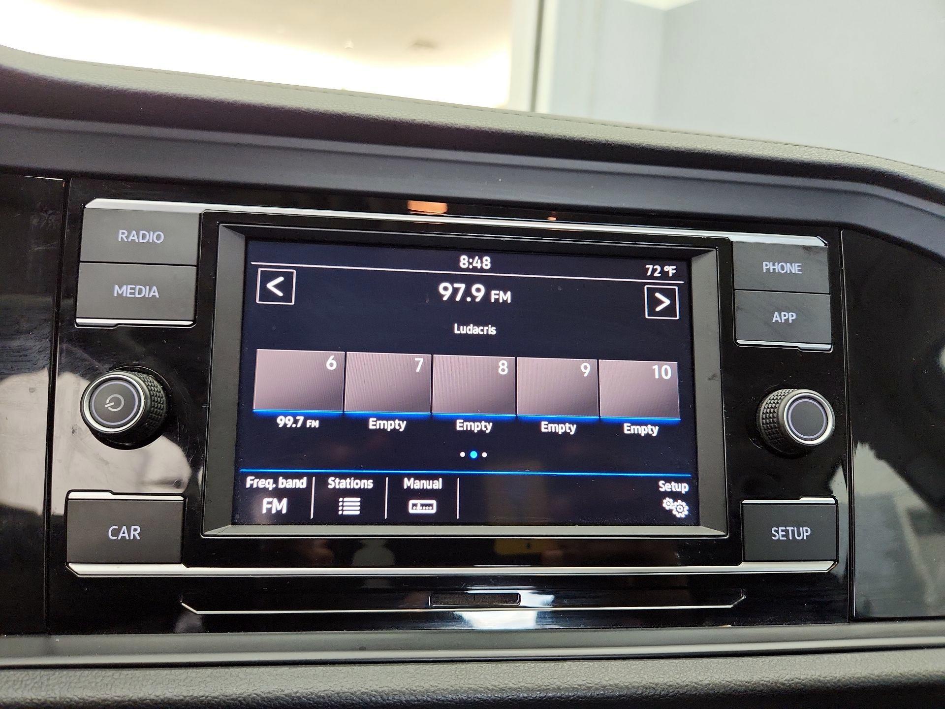 Thumbnail: 2019 Volkswagen Jetta - 15