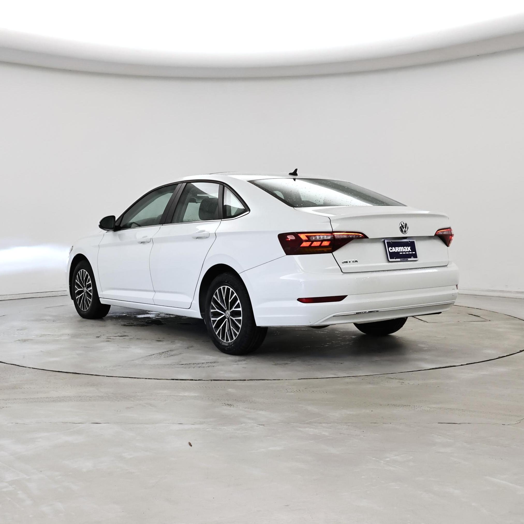 Thumbnail: 2019 Volkswagen Jetta - 2