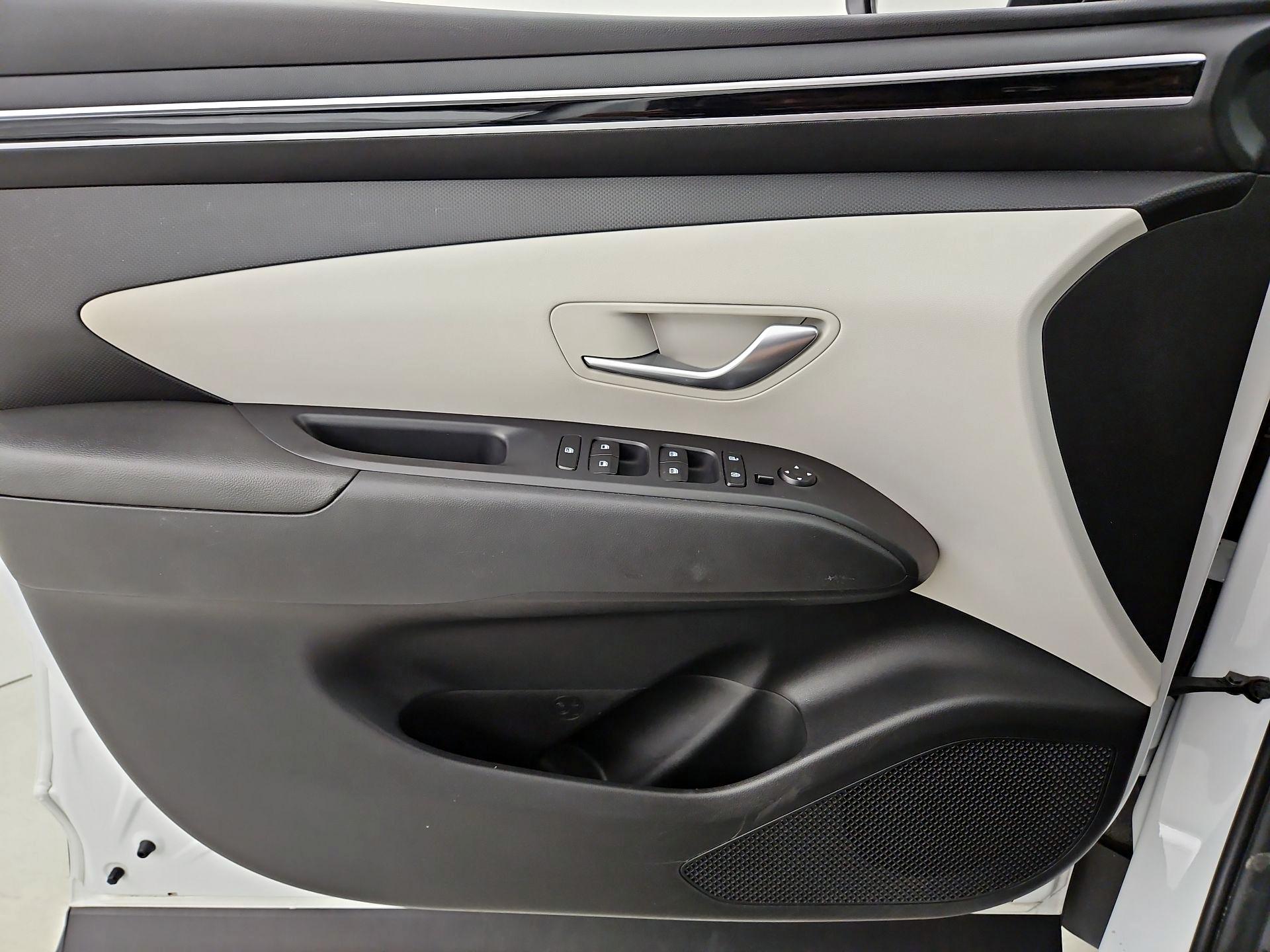 Thumbnail: 2022 Hyundai Tucson - 12