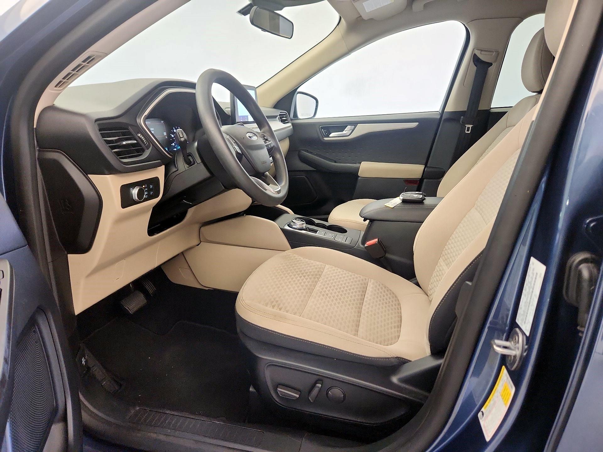 Thumbnail: 2020 Ford Escape - 9