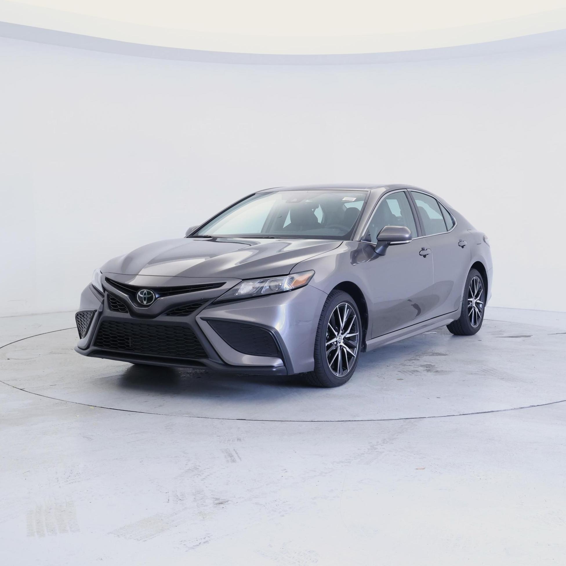 Thumbnail: 2022 Toyota Camry - 4