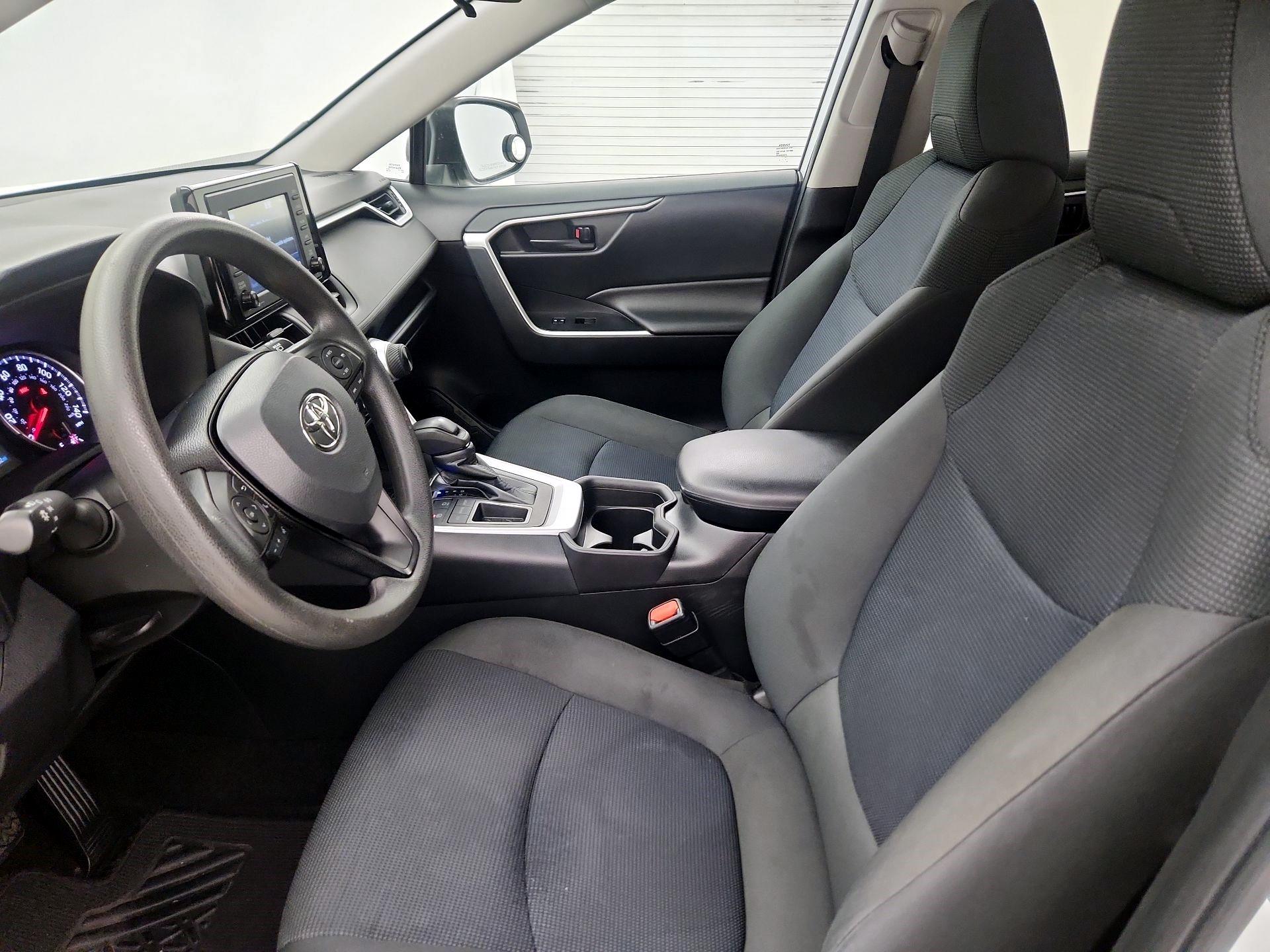 Thumbnail: 2021 Toyota RAV4 - 11