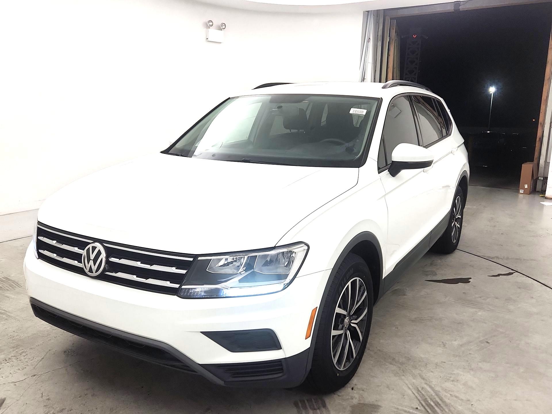 Thumbnail: 2021 Volkswagen Tiguan - 3