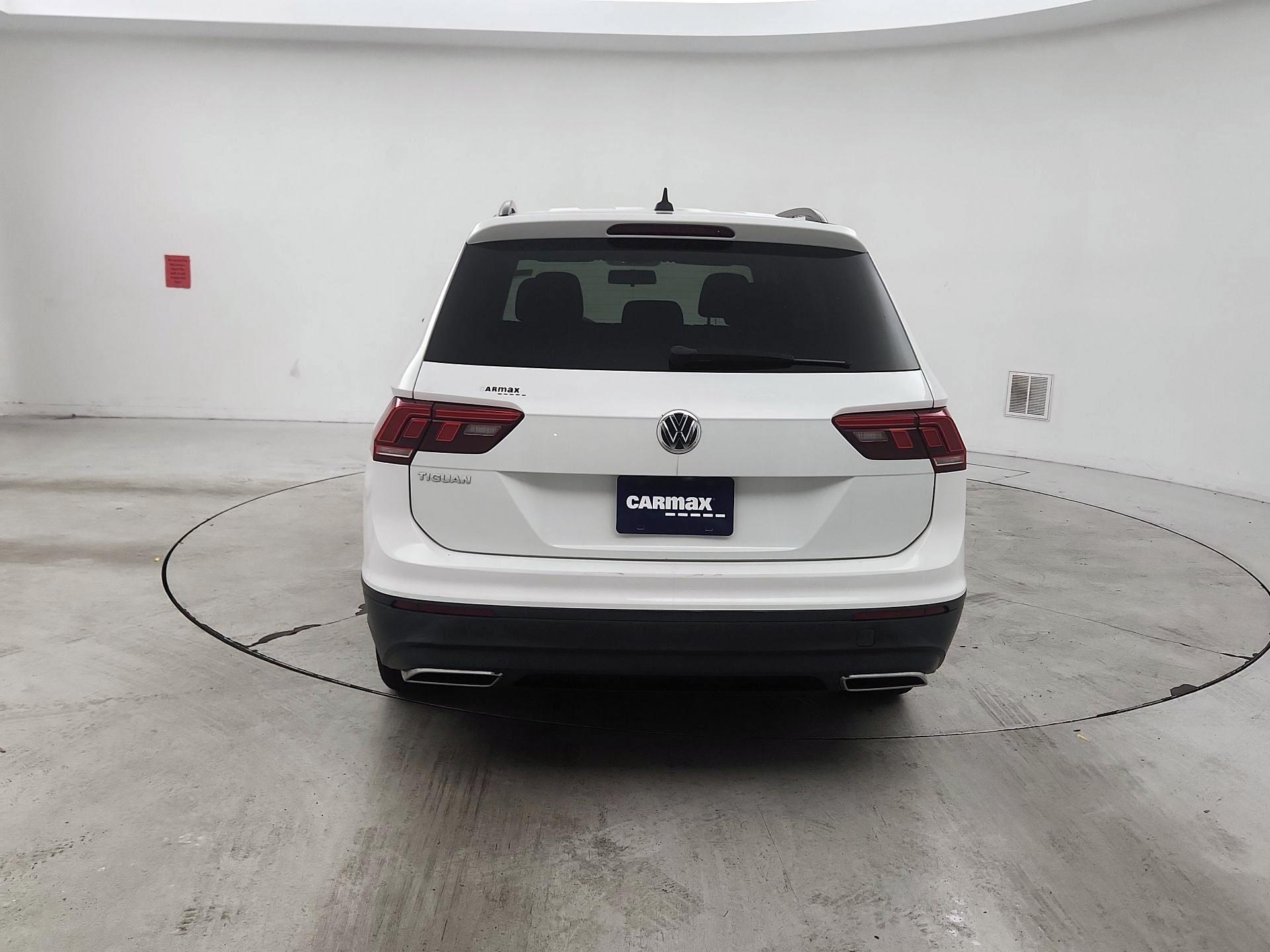 Thumbnail: 2021 Volkswagen Tiguan - 6