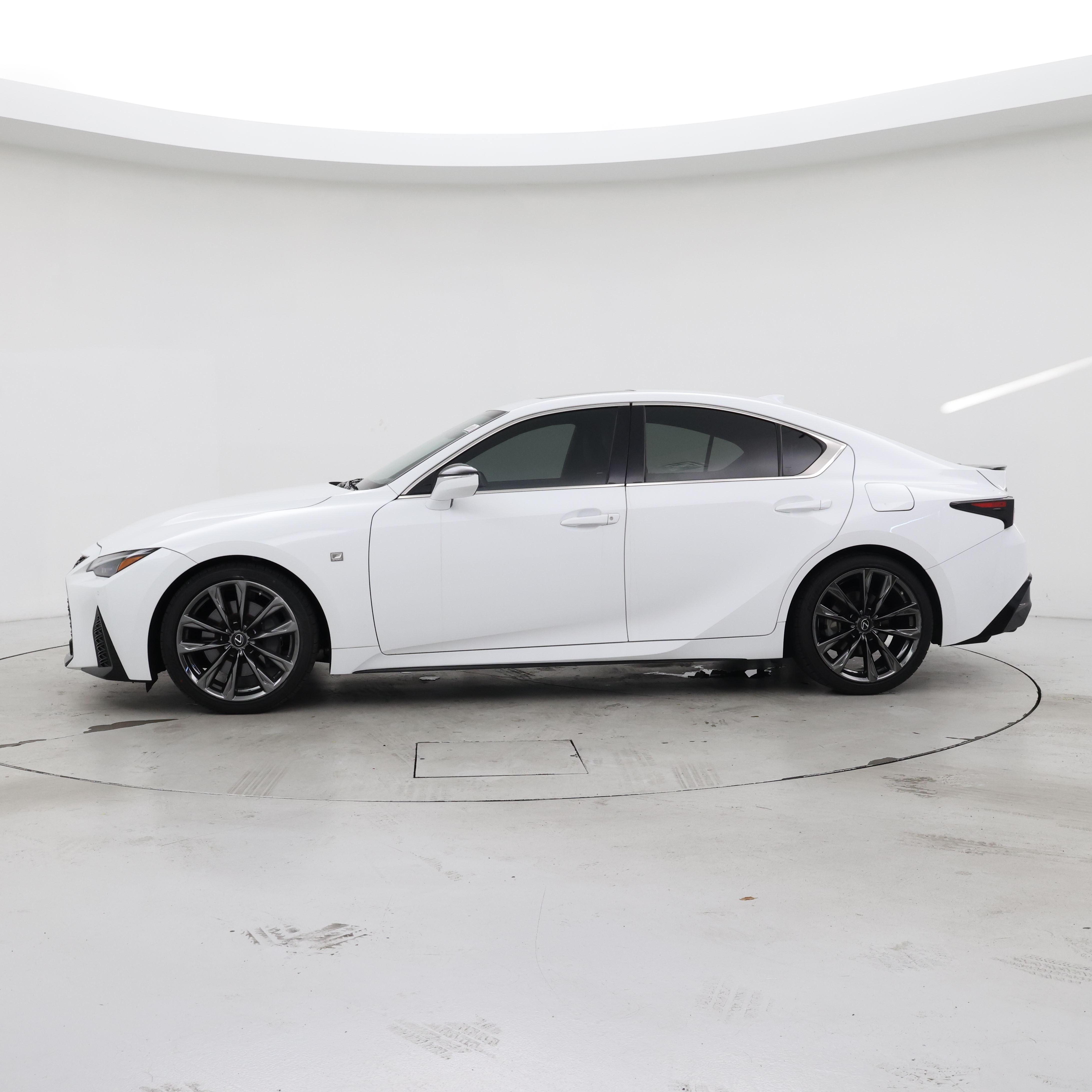 Thumbnail: 2022 Lexus IS - 3