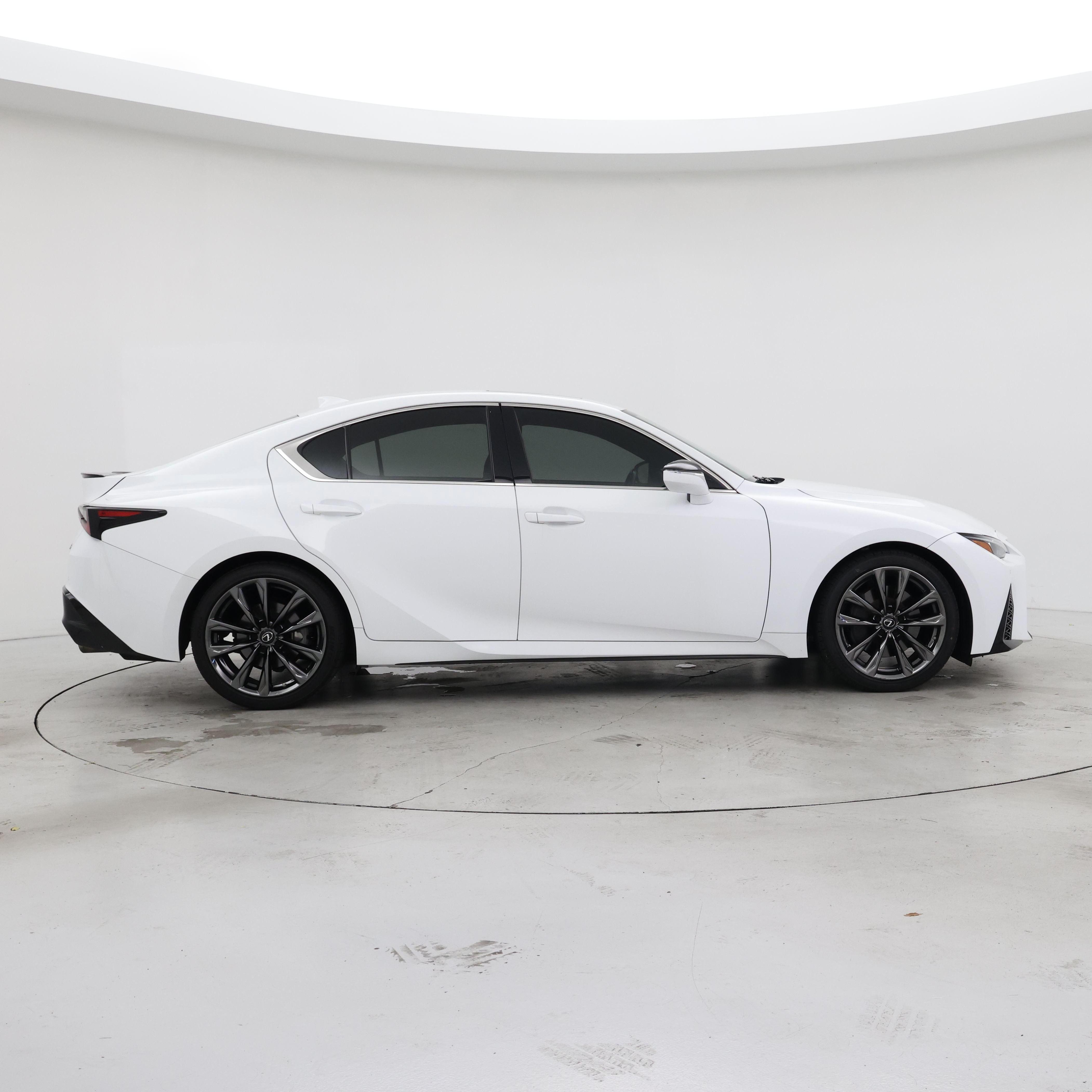 Thumbnail: 2022 Lexus IS - 7