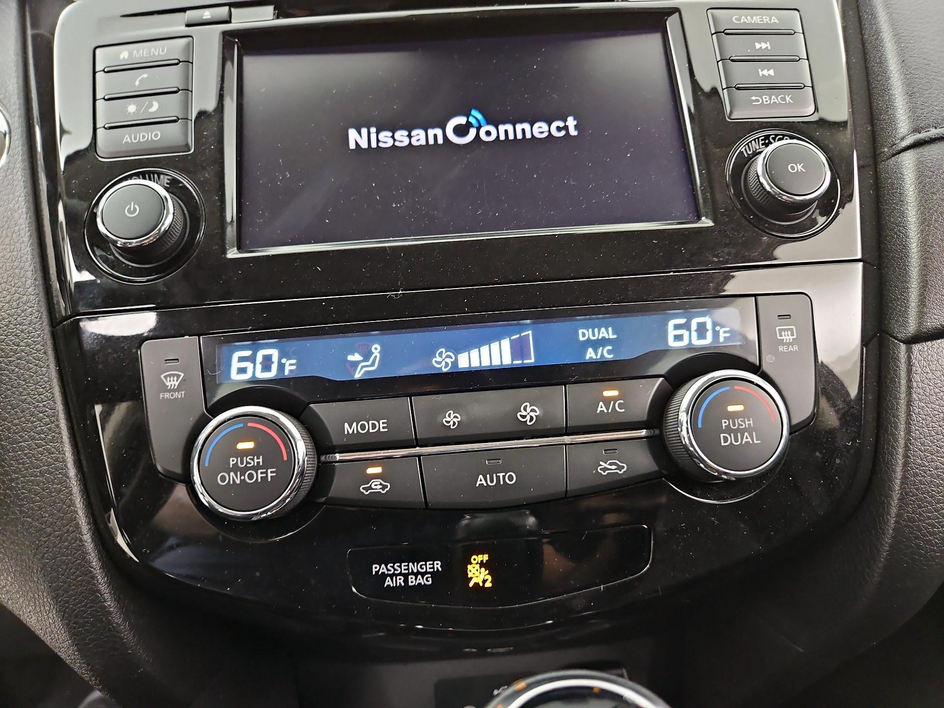 Thumbnail: 2020 Nissan Rogue - 16