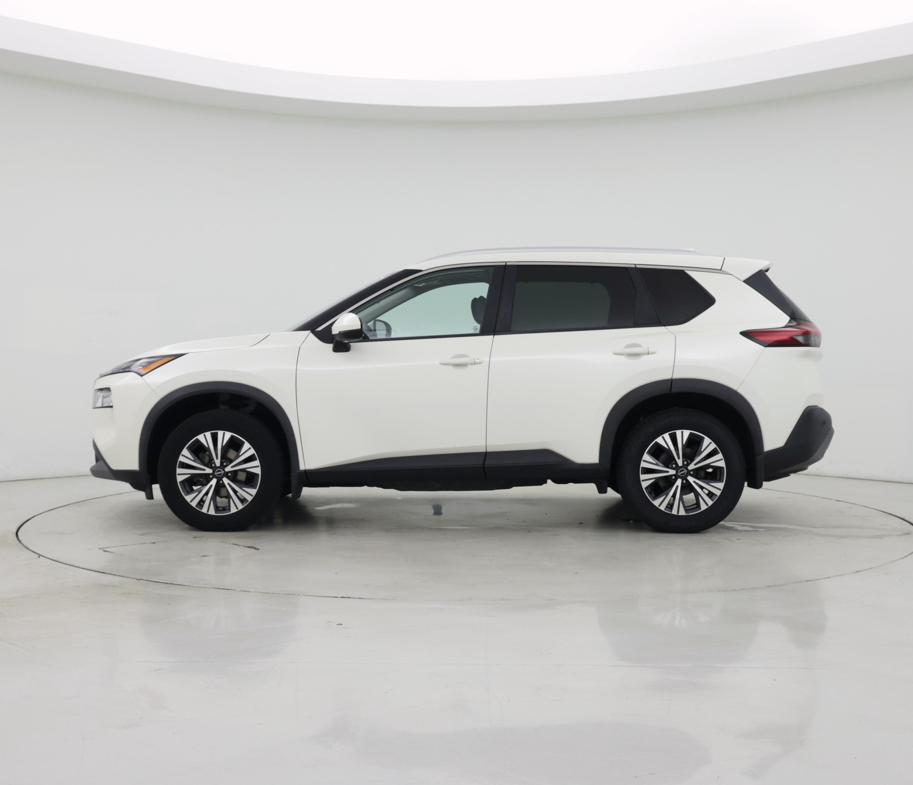 Thumbnail: 2022 Nissan Rogue - 3