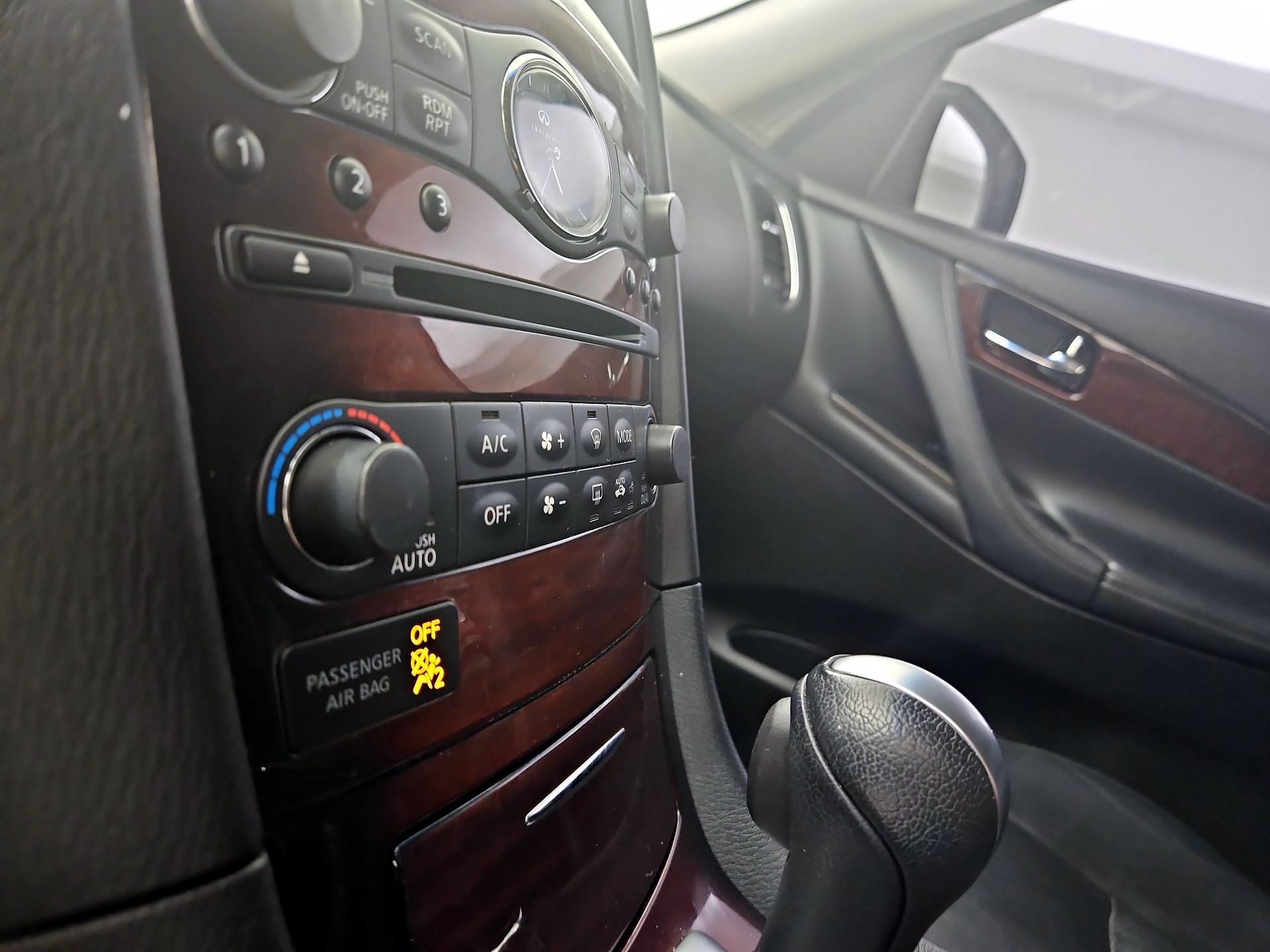 Thumbnail: 2017 INFINITI QX50 - 16