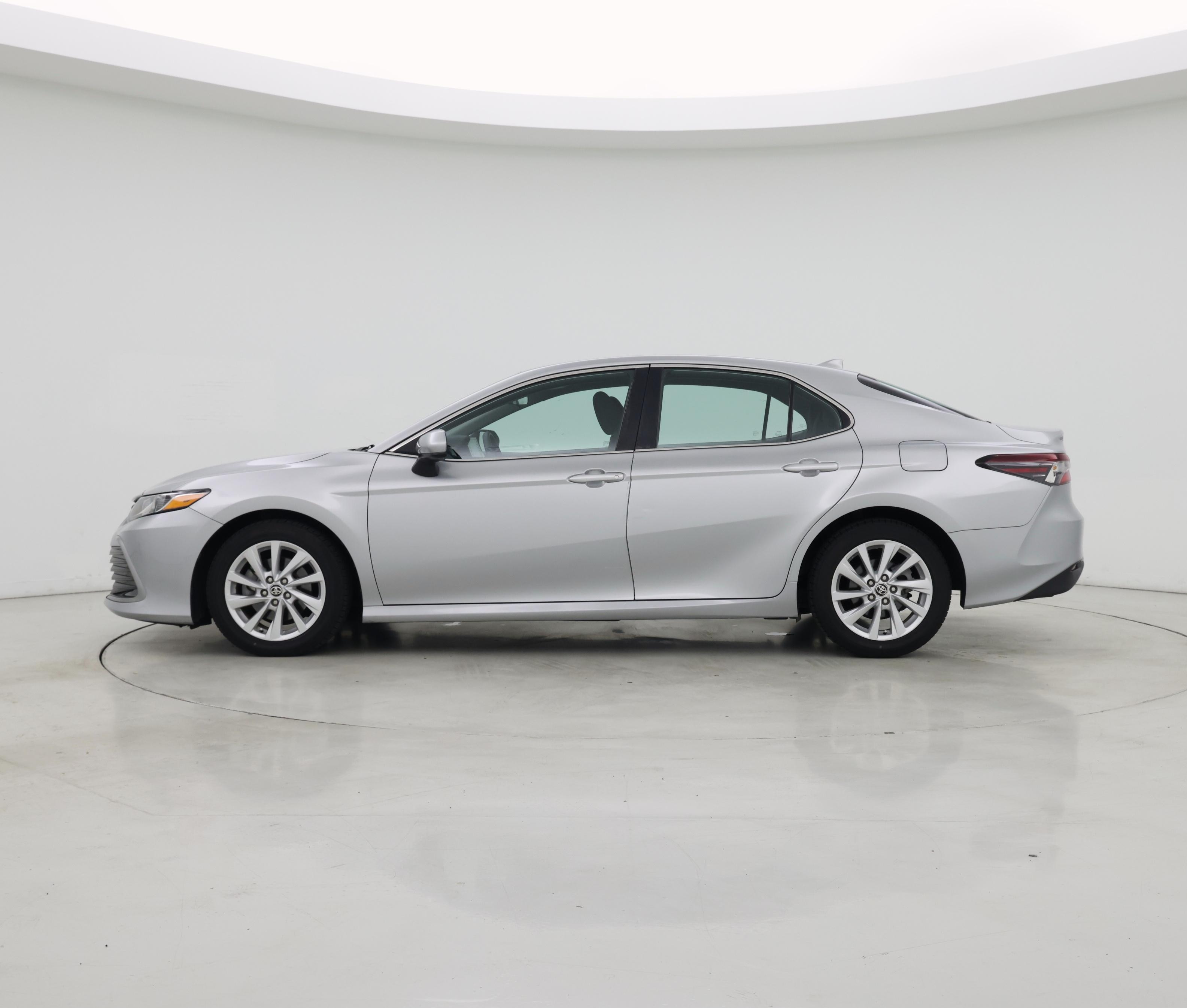 Thumbnail: 2021 Toyota Camry - 3