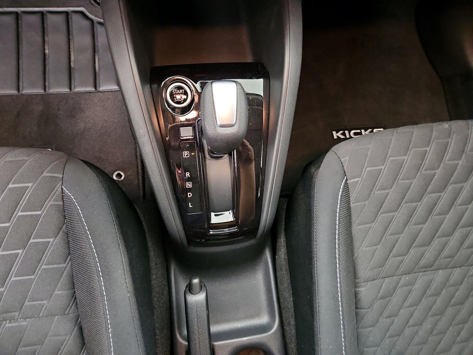 Thumbnail: 2022 Nissan Kicks - 17
