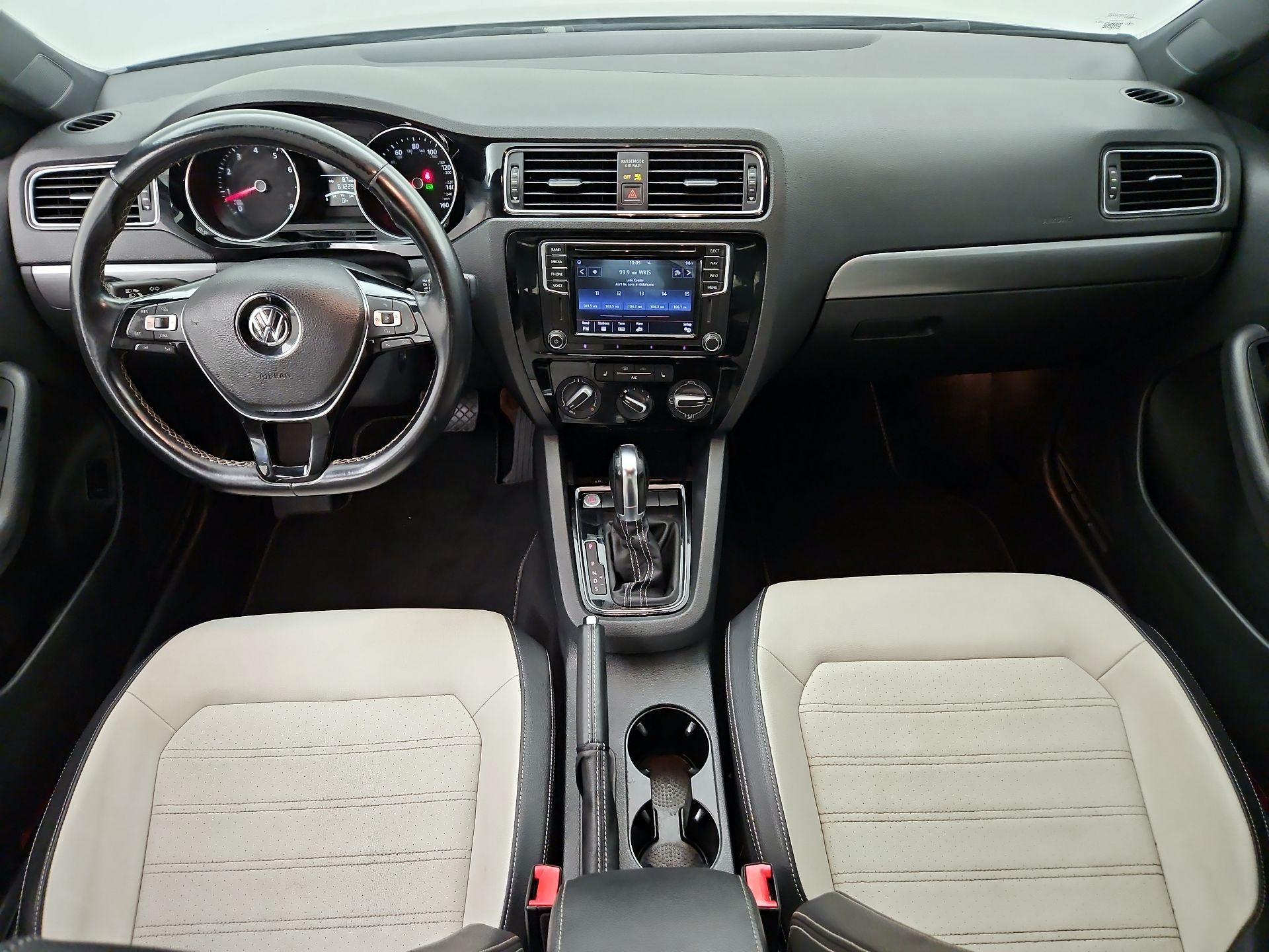 Thumbnail: 2016 Volkswagen Jetta - 9