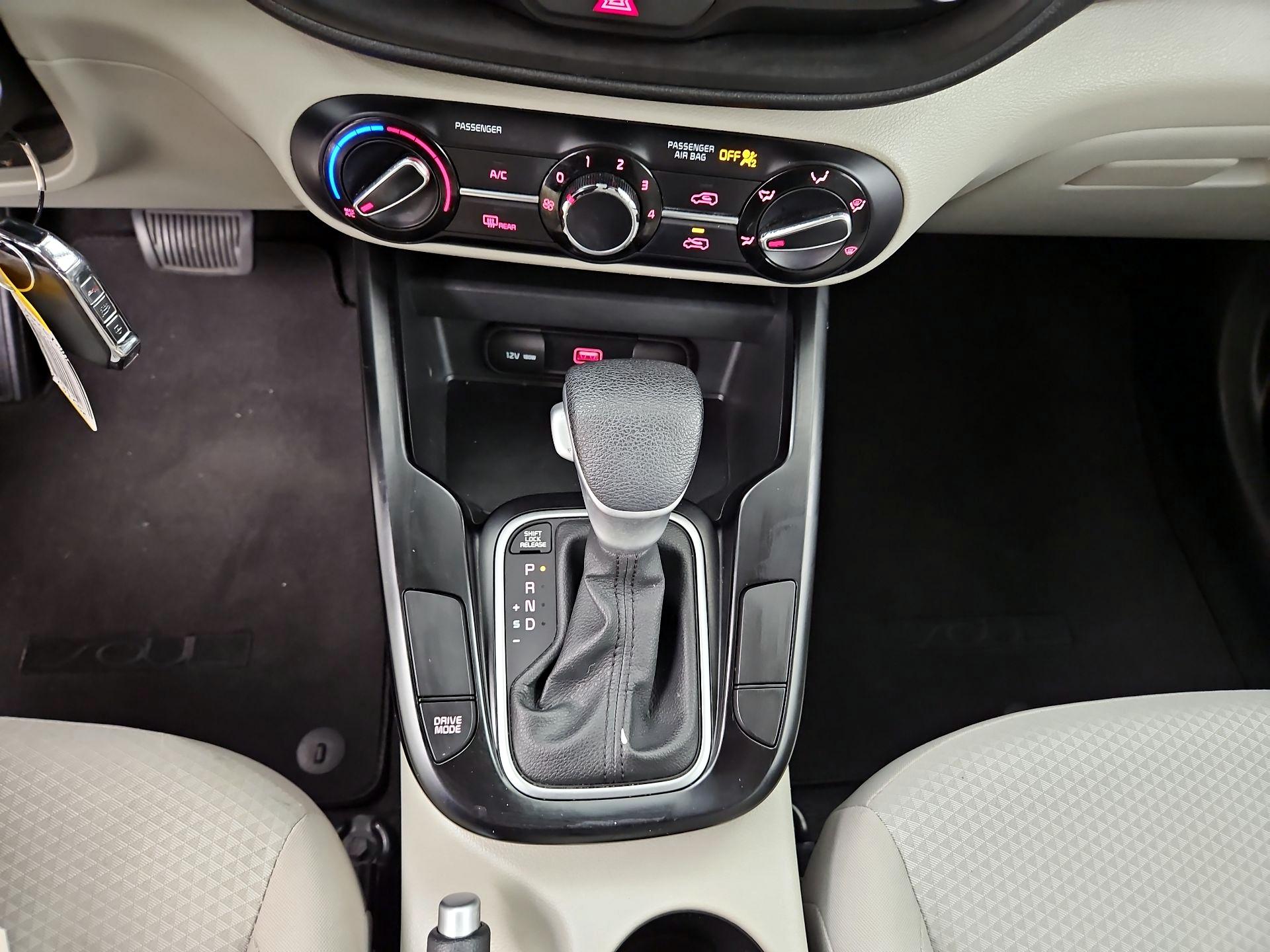 Thumbnail: 2020 Kia Soul - 17