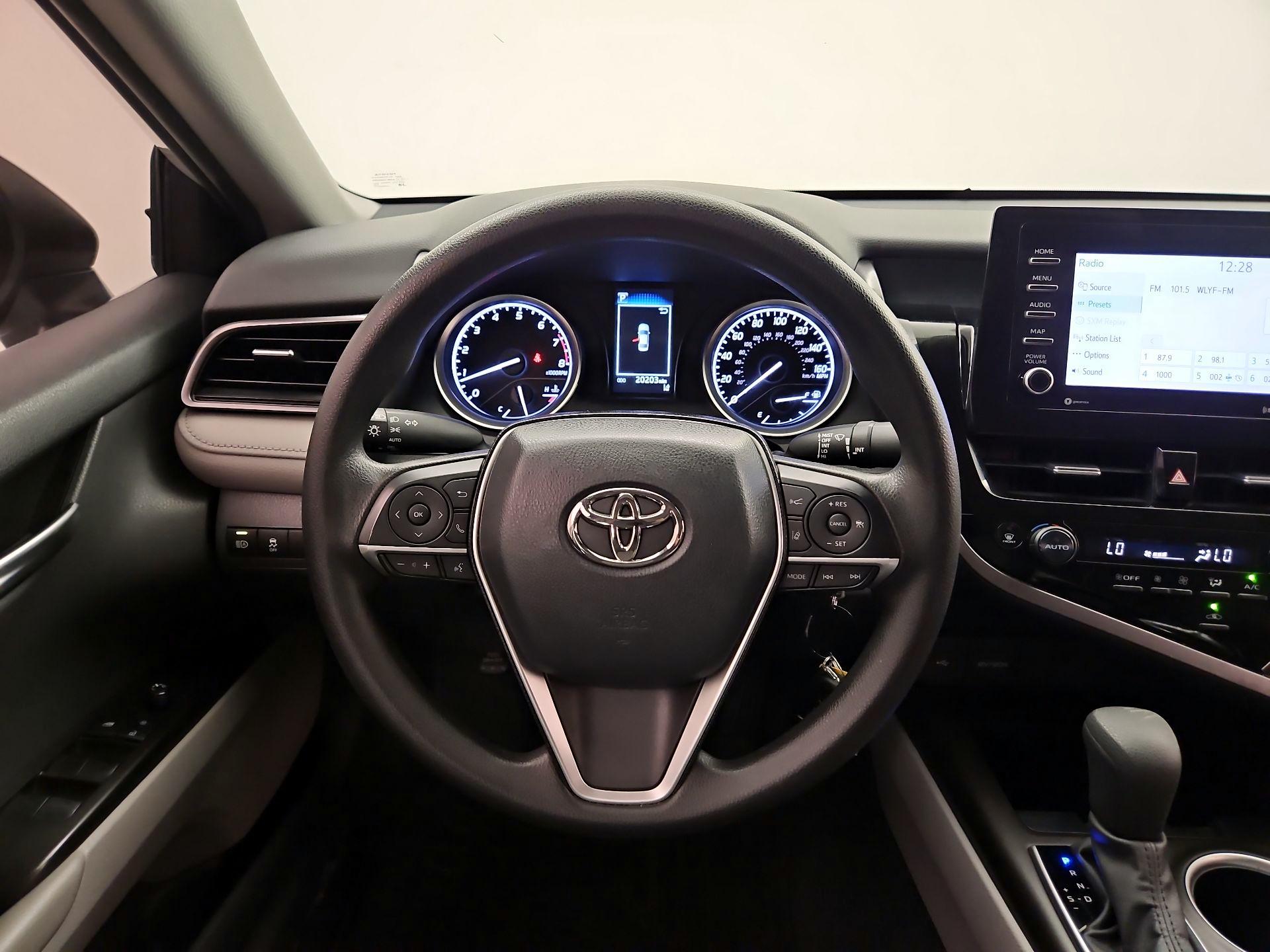 Thumbnail: 2023 Toyota Camry - 10