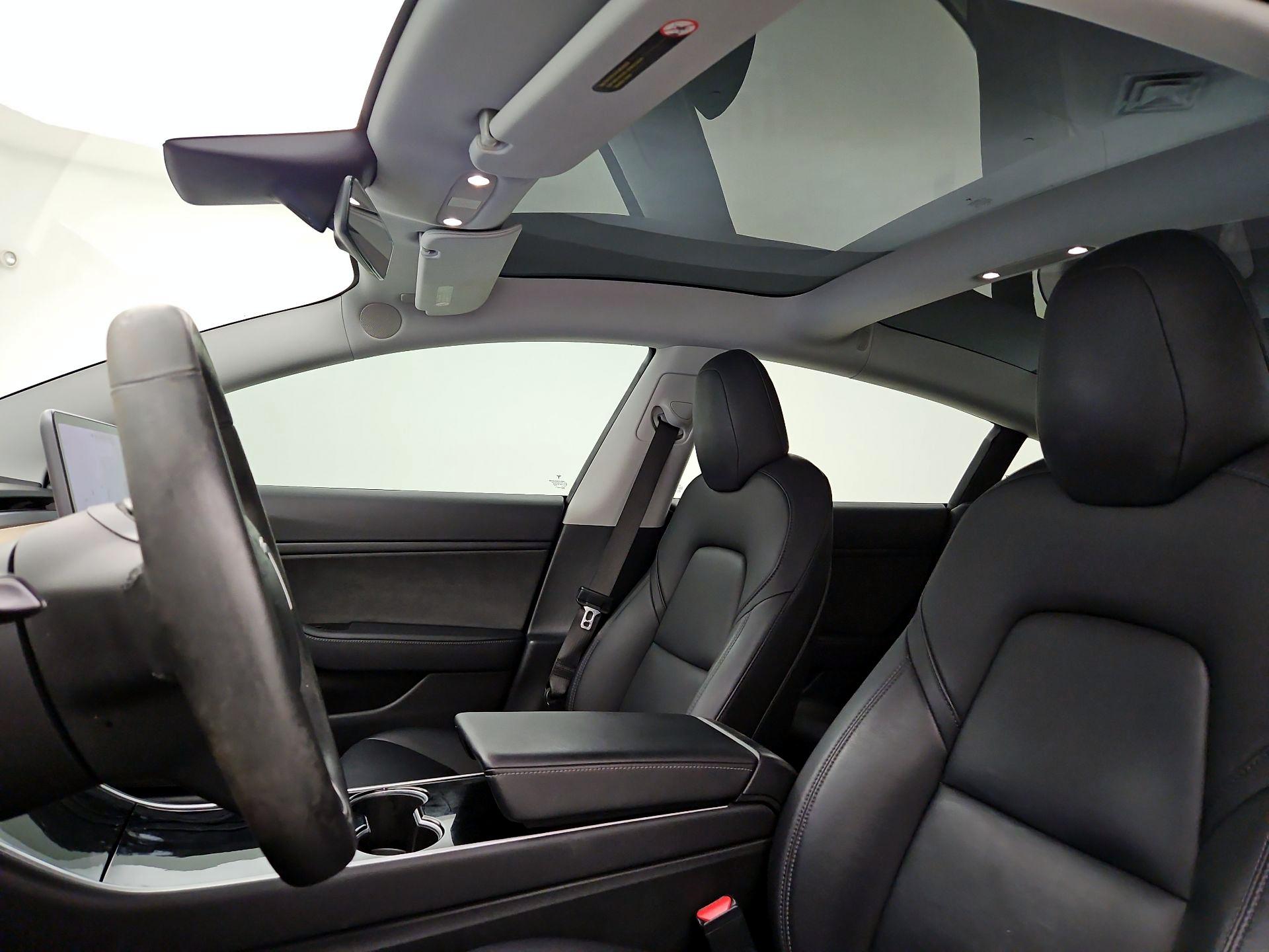 Thumbnail: 2018 Tesla Model 3 - 18