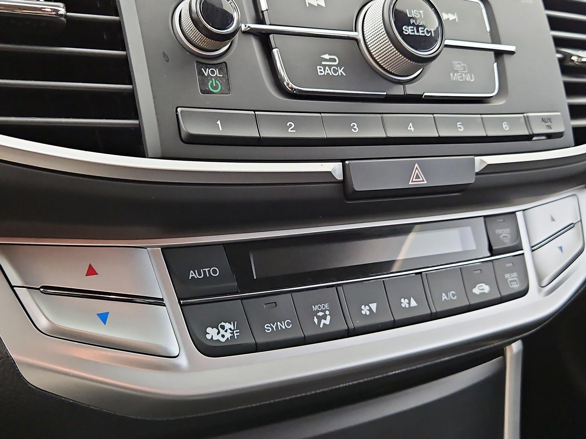 Thumbnail: 2015 Honda Accord - 16