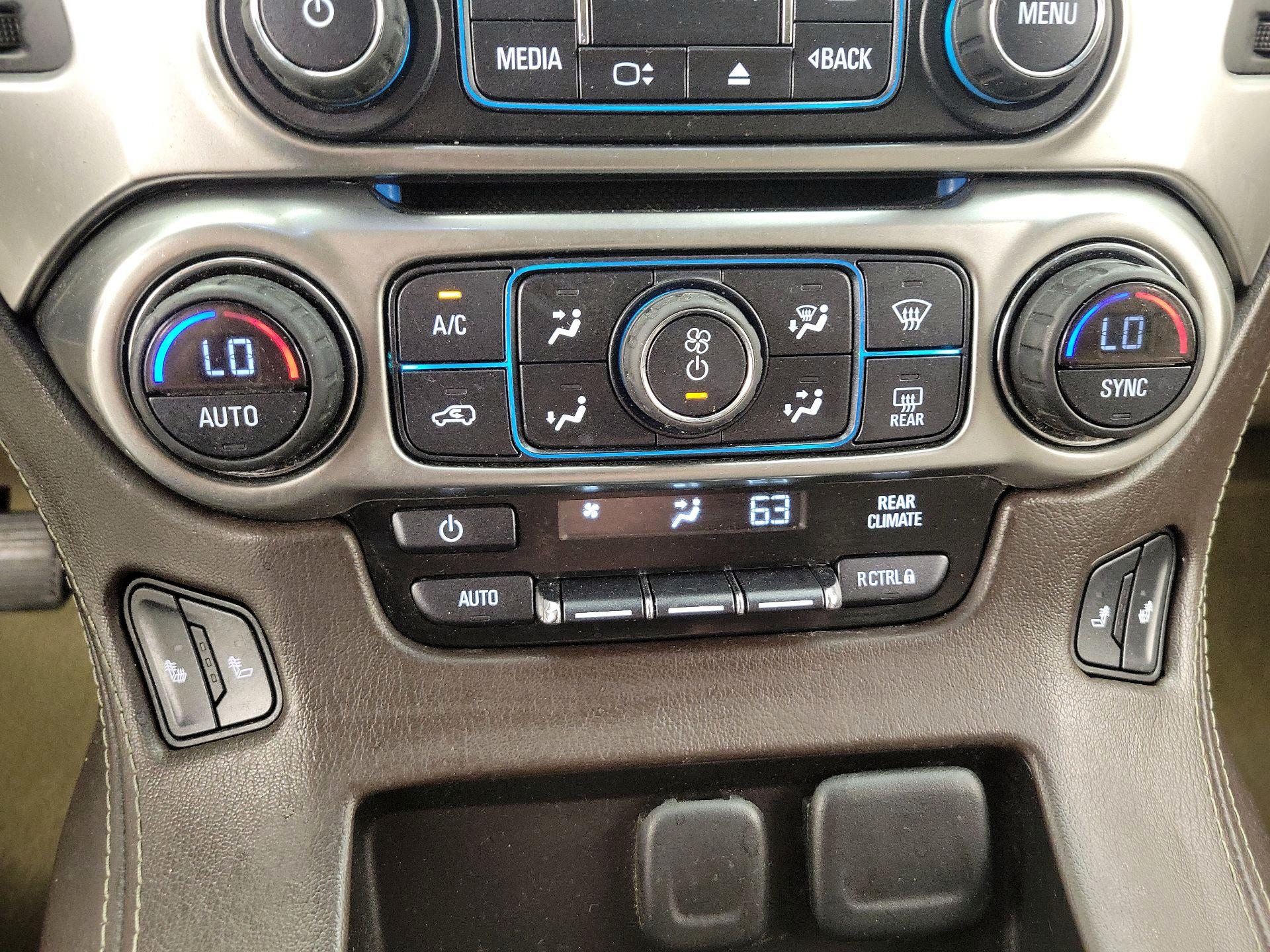 Thumbnail: 2016 Chevrolet Tahoe - 17