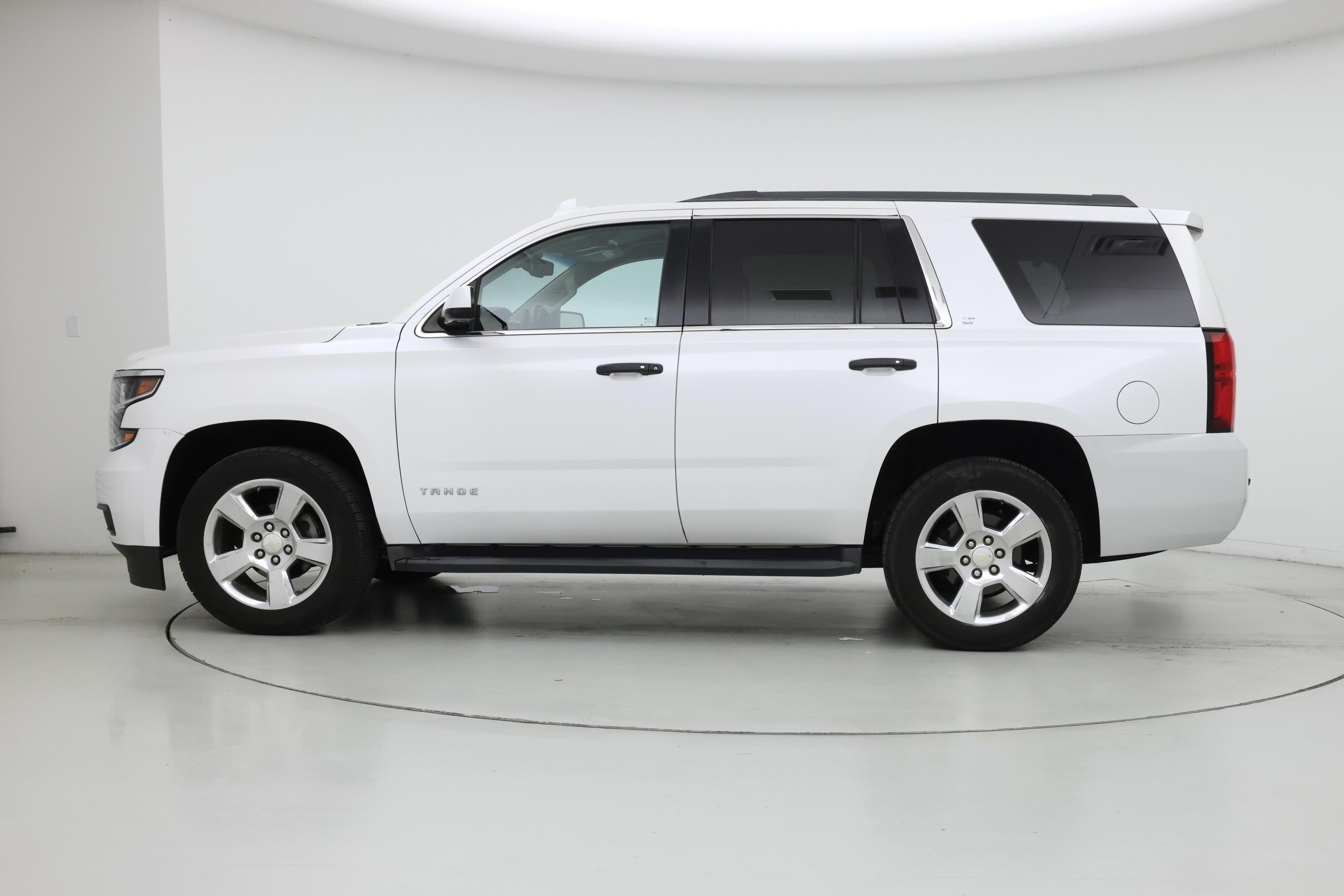 Thumbnail: 2016 Chevrolet Tahoe - 3