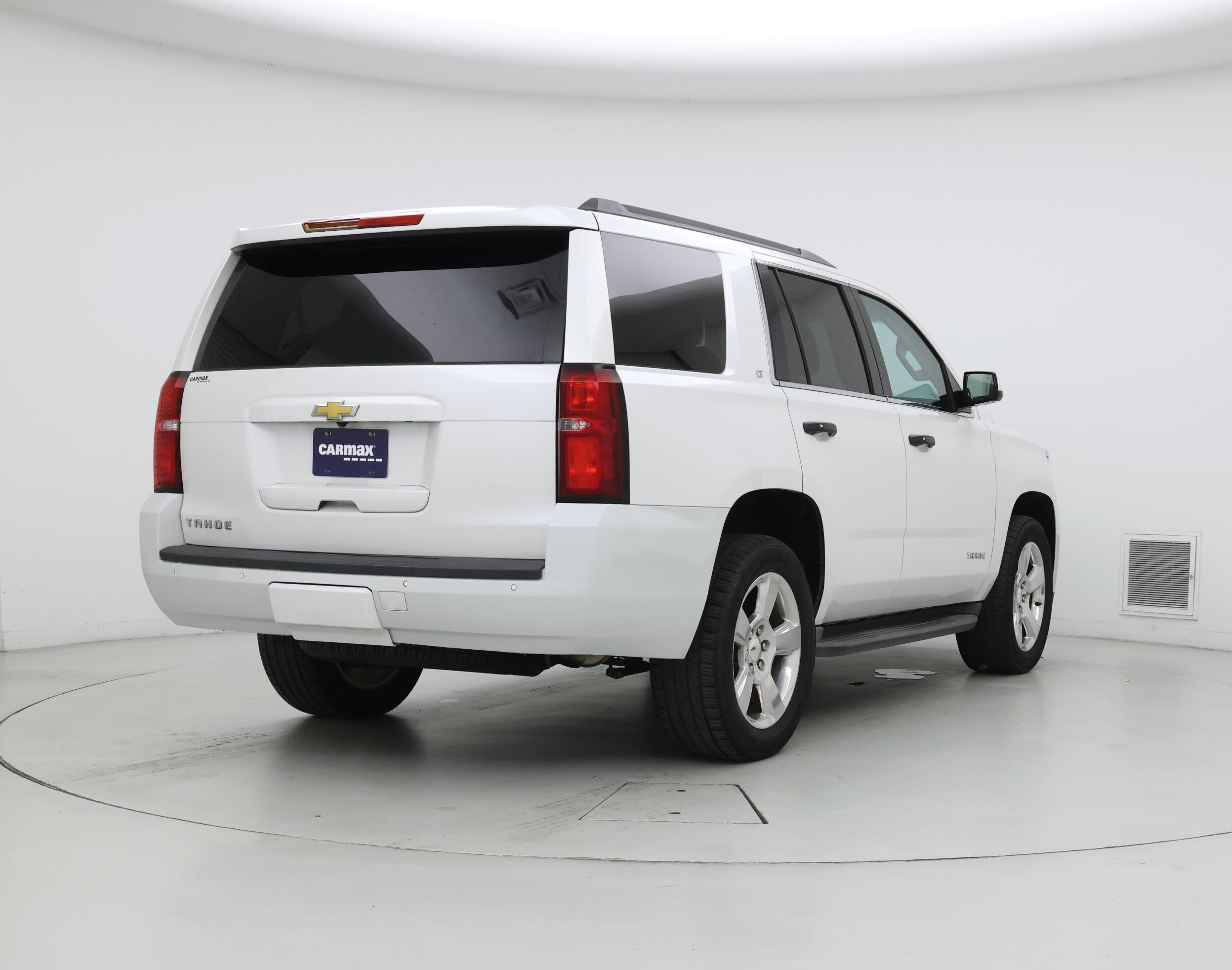 Thumbnail: 2016 Chevrolet Tahoe - 8
