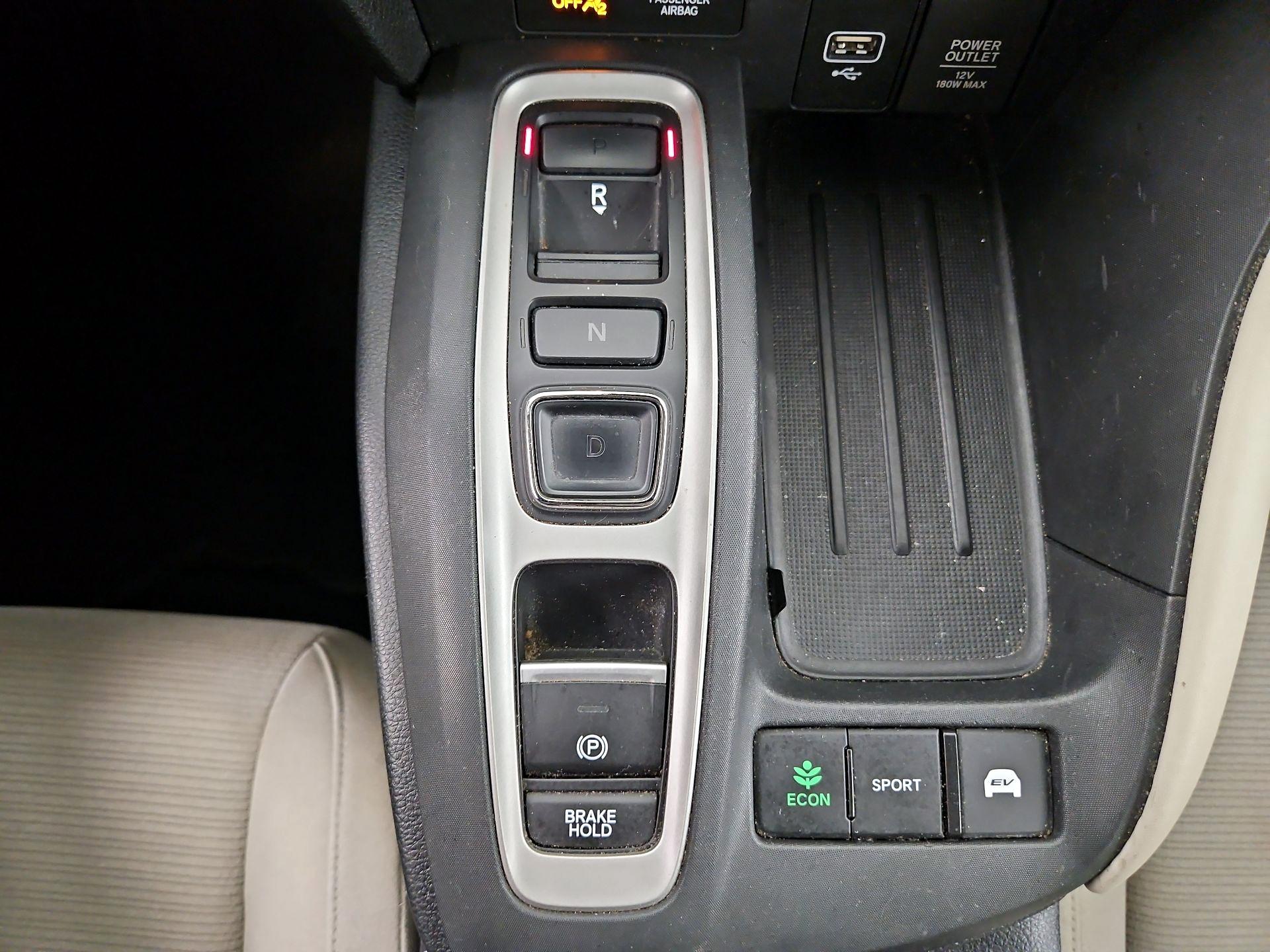 Thumbnail: 2019 Honda Insight - 15
