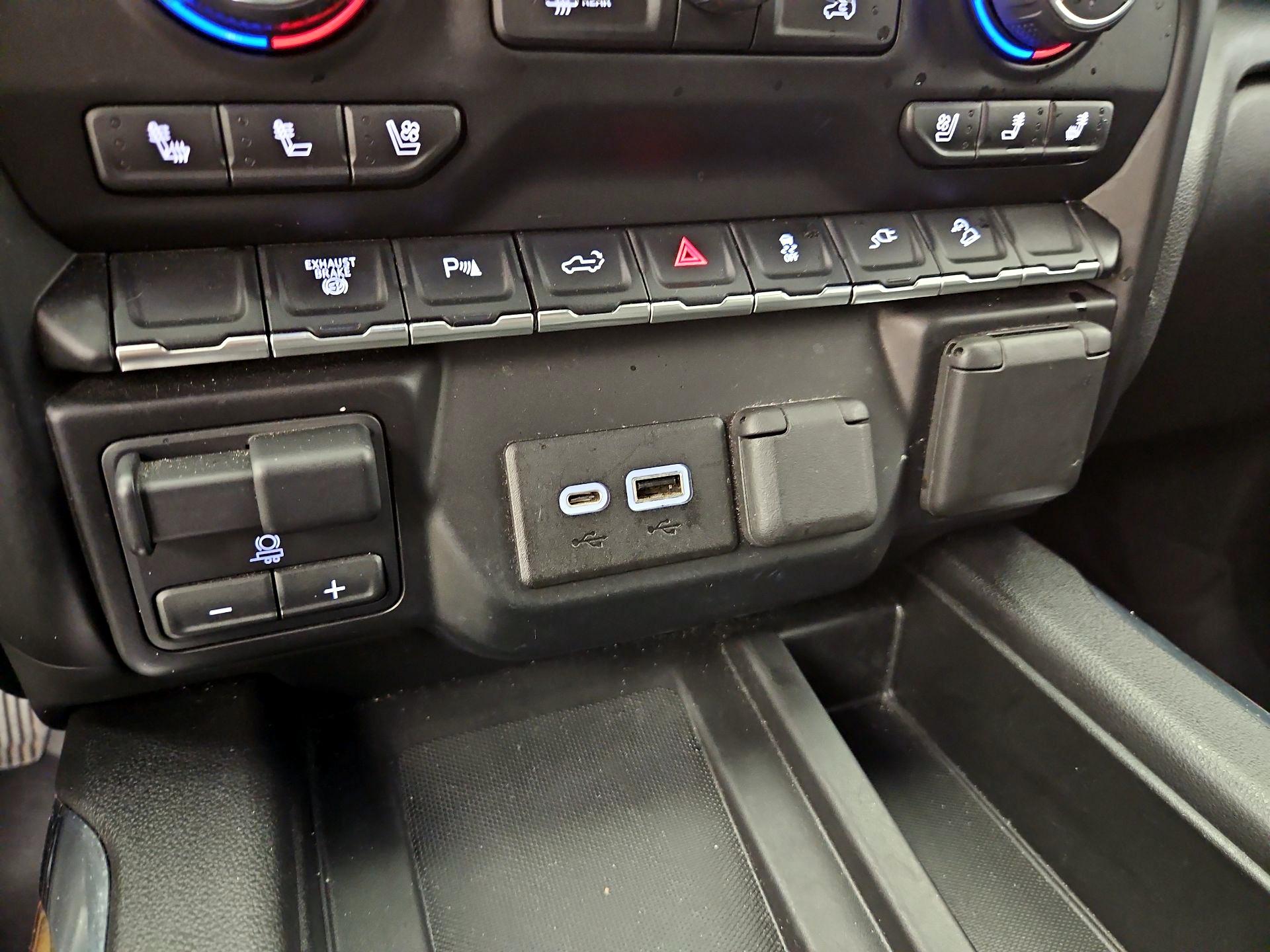 Thumbnail: 2022 Chevrolet Silverado 2500 - 19