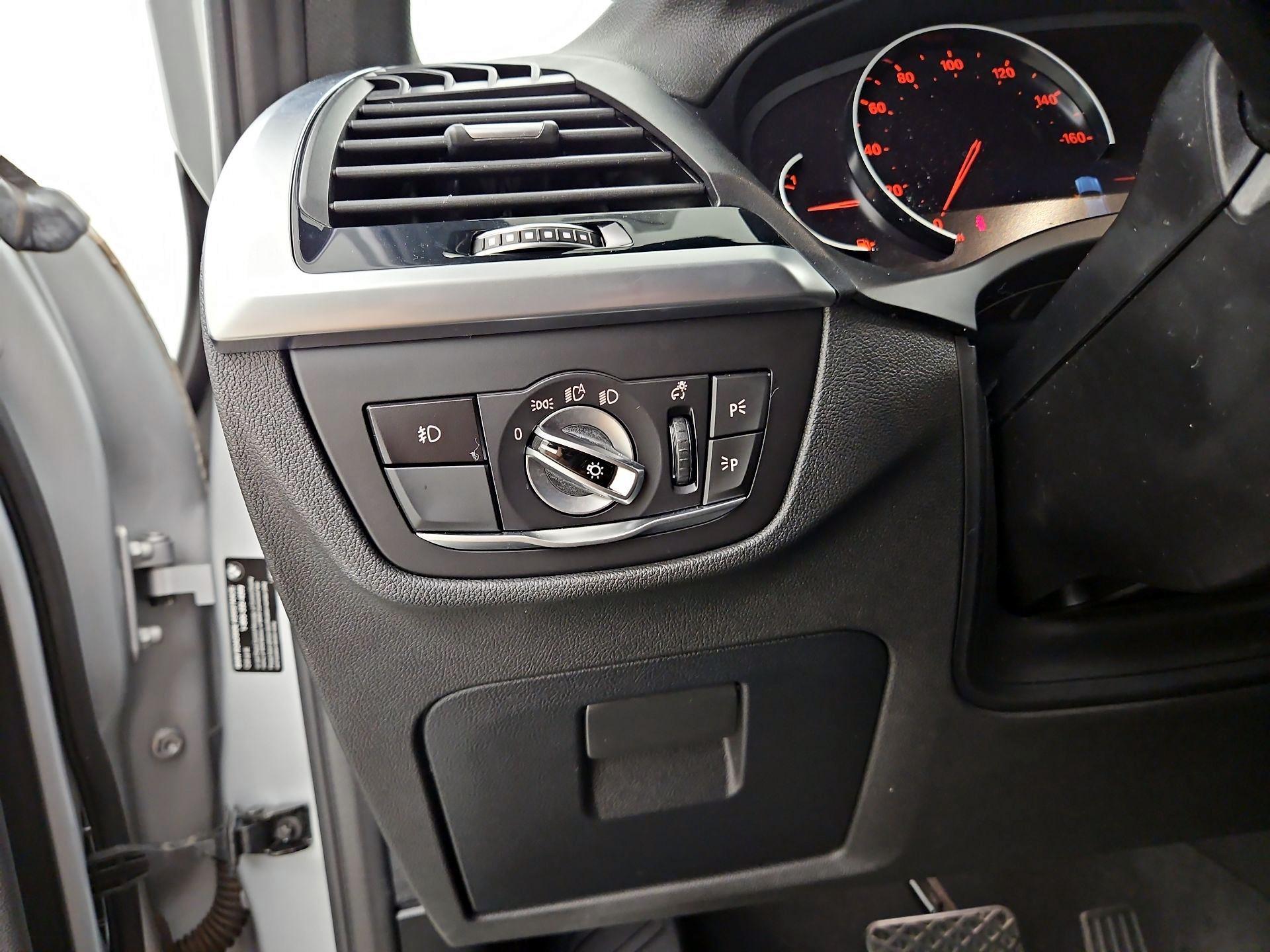 Thumbnail: 2020 BMW X3 - 13
