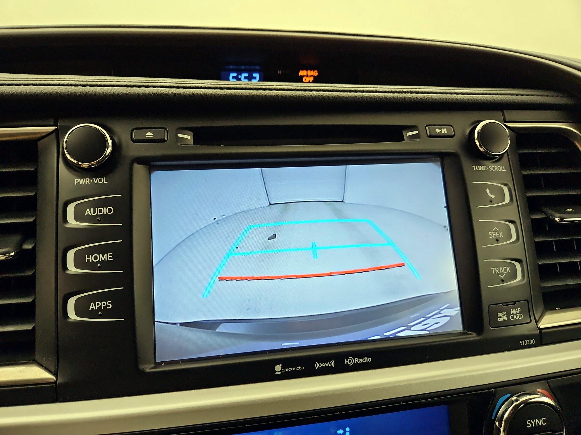 Thumbnail: 2019 Toyota Highlander - 14