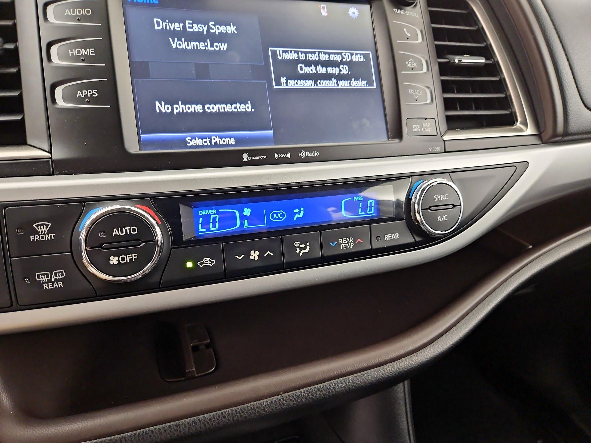 Thumbnail: 2019 Toyota Highlander - 16