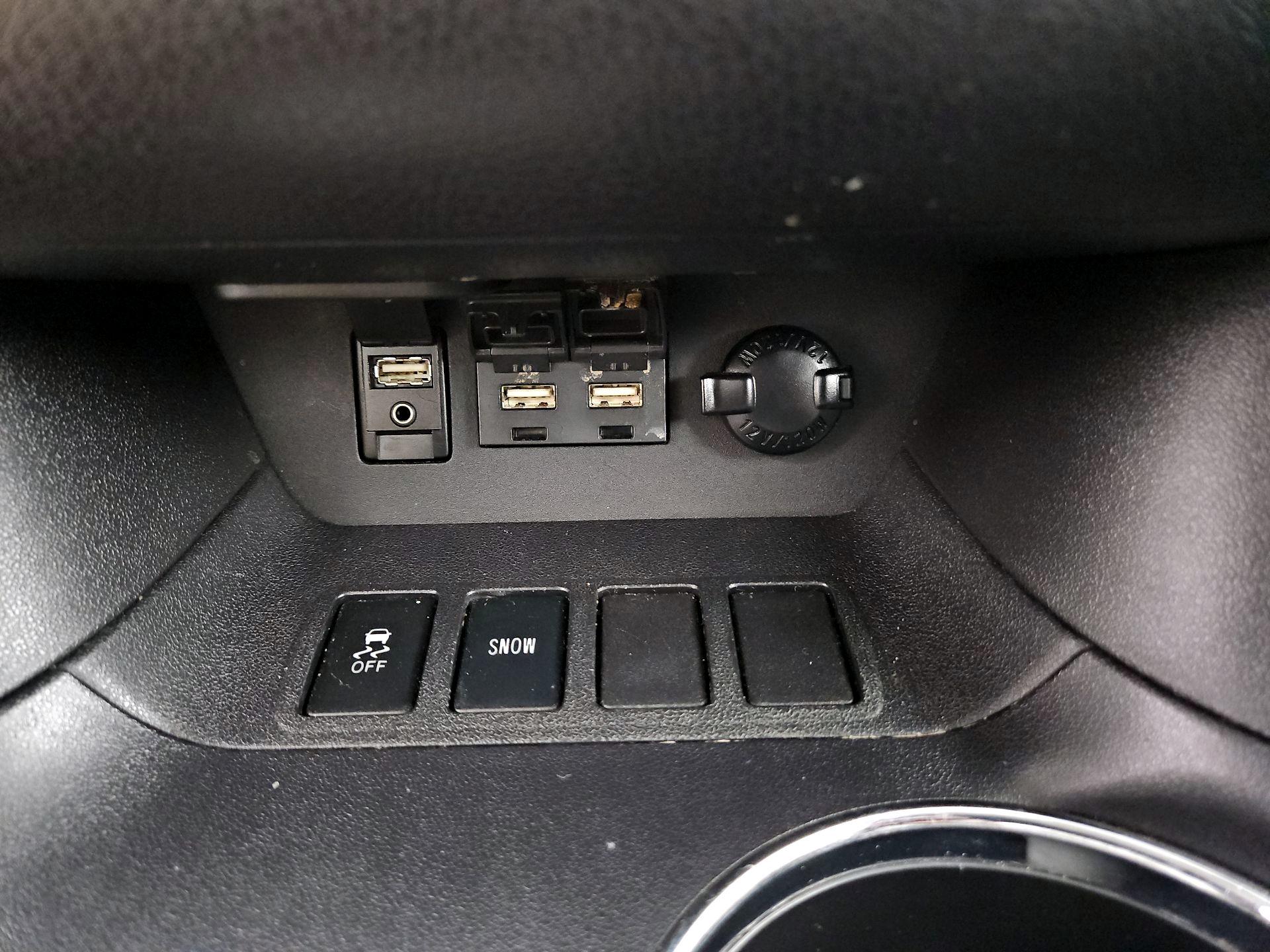 Thumbnail: 2019 Toyota Highlander - 18